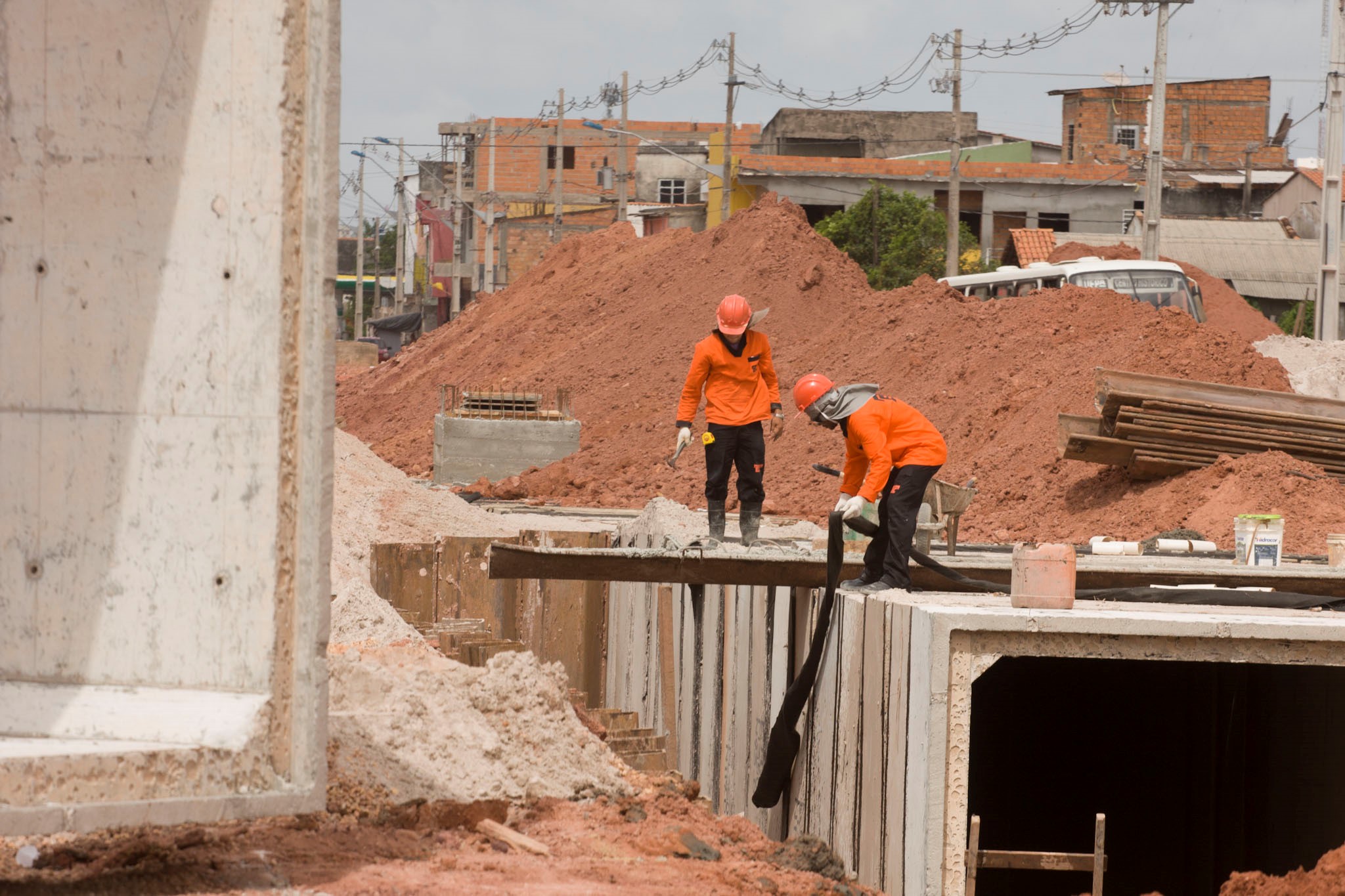 Obras de macrodrenagem seguem em ritmo acelerado