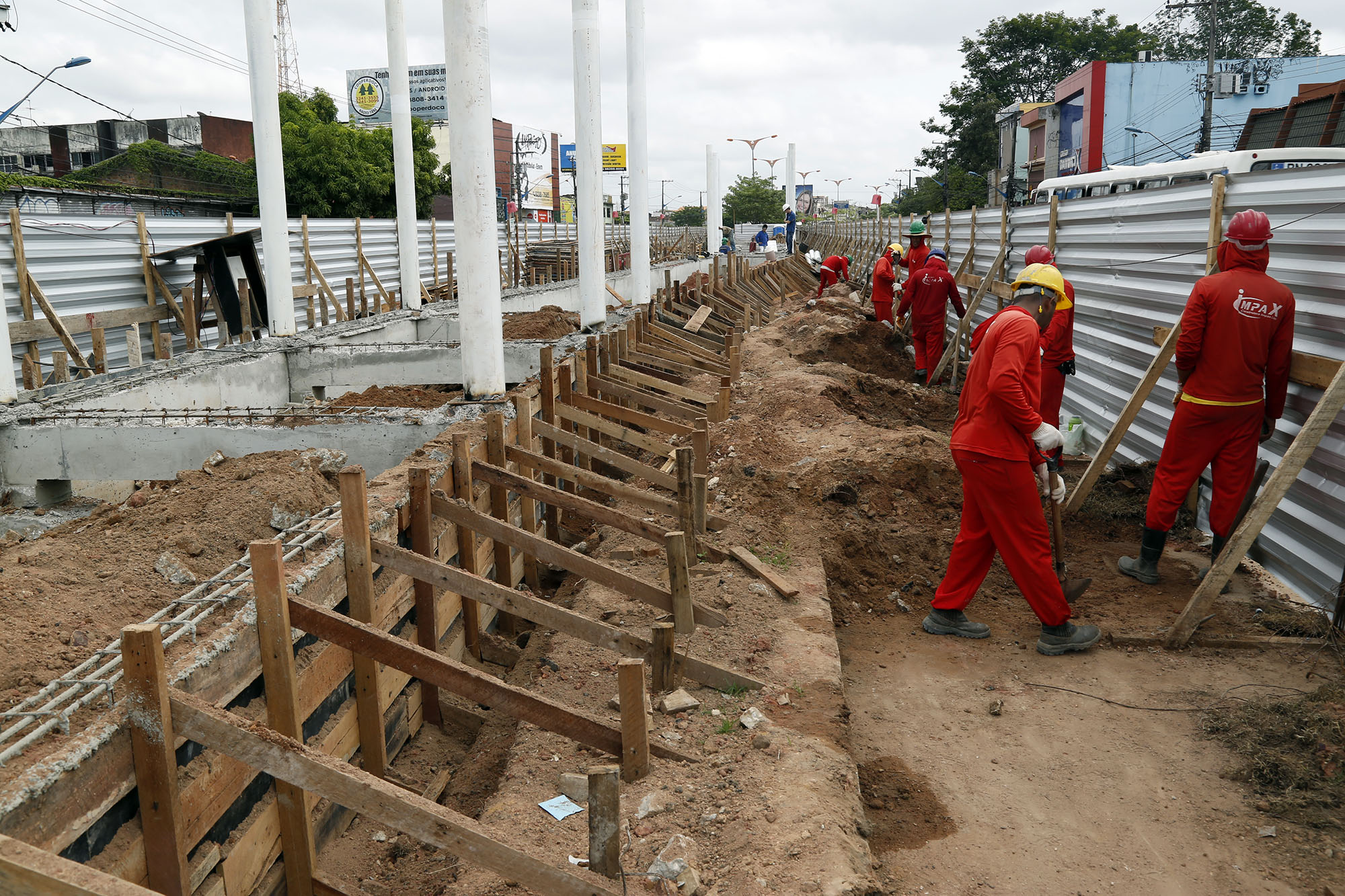 Obras da Estação Tavares Bastos interditam pistas do BRT a partir de quarta-feira, 30