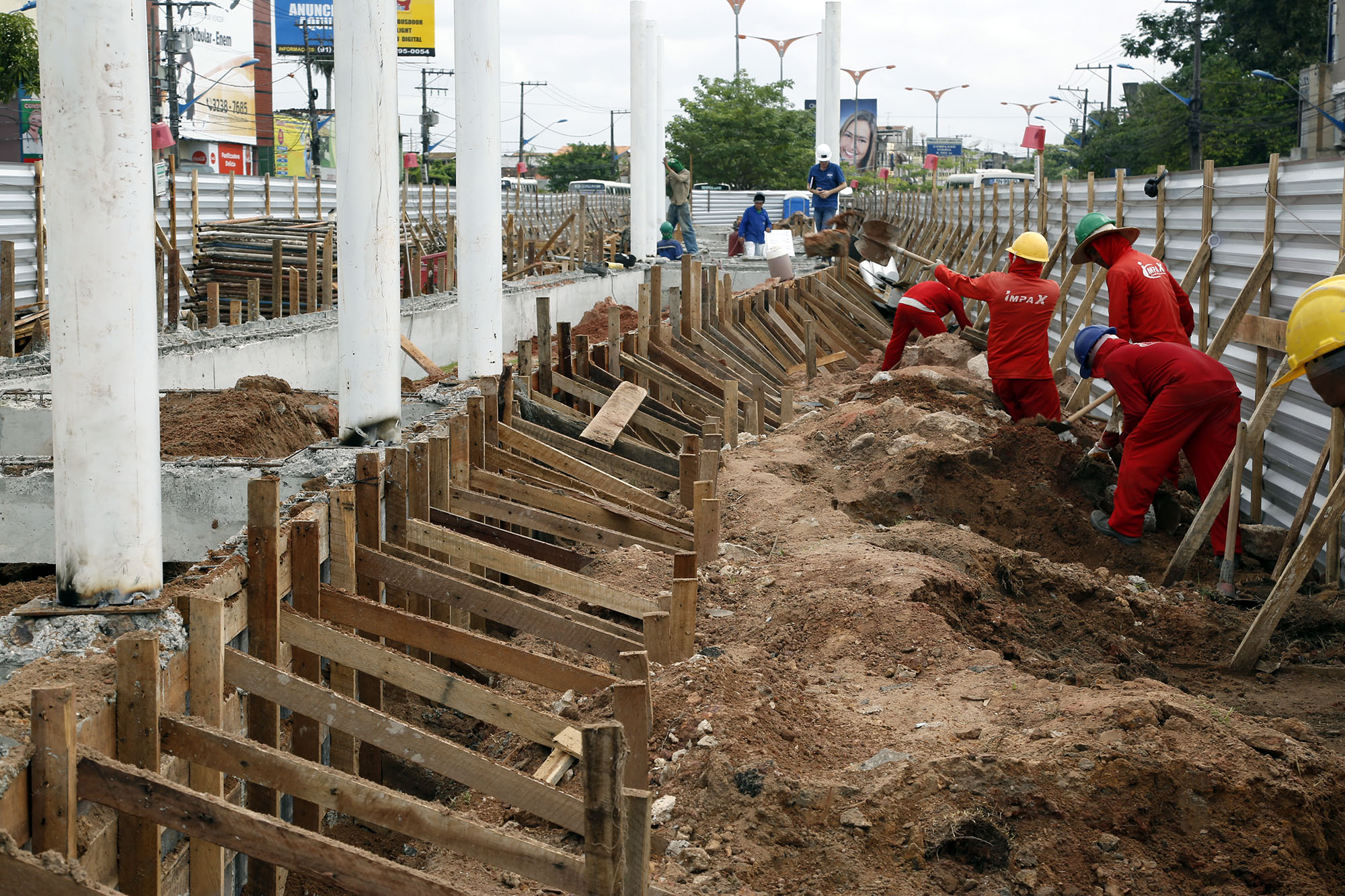 Obras da Estação Tavares Bastos interditam pistas do BRT a partir de quarta-feira, 30