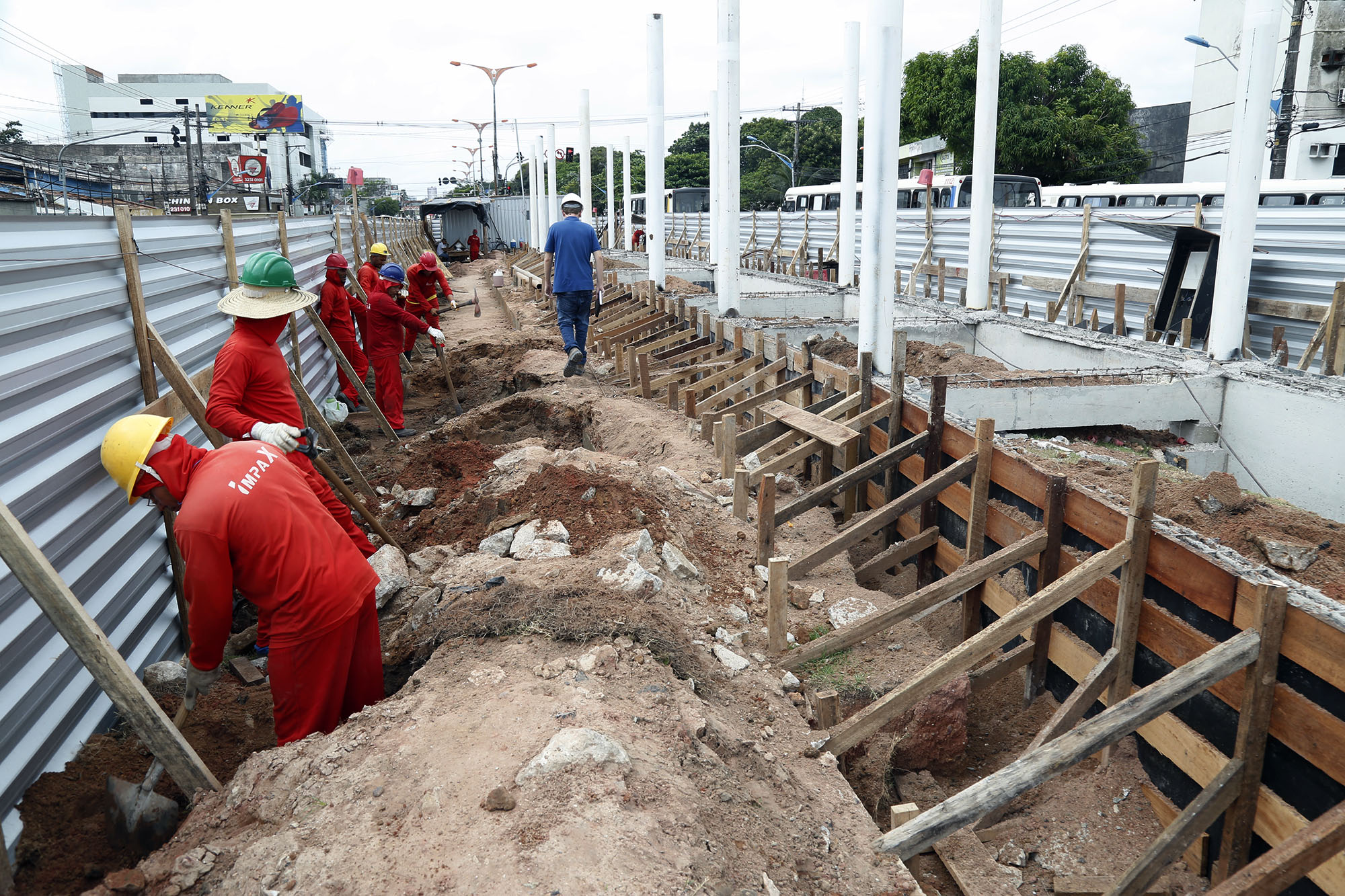 Obras da Estação Tavares Bastos interditam pistas do BRT a partir de quarta-feira, 30