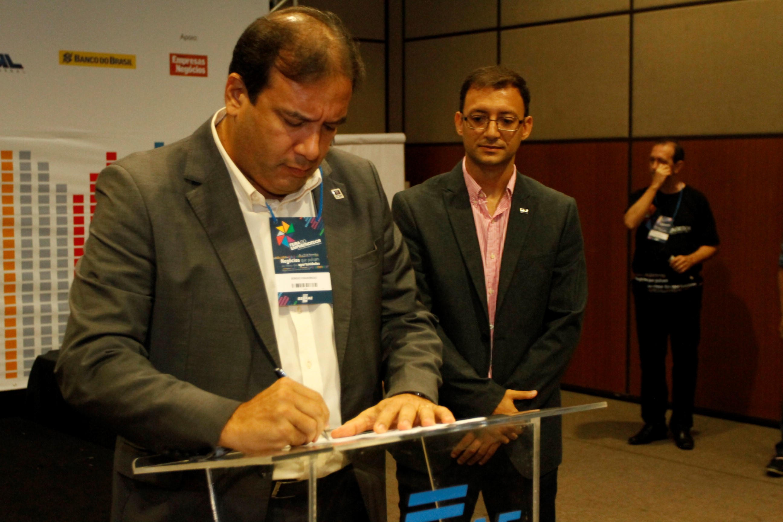 Sesma assina Termo de Cooperação Técnica da Rede Sim