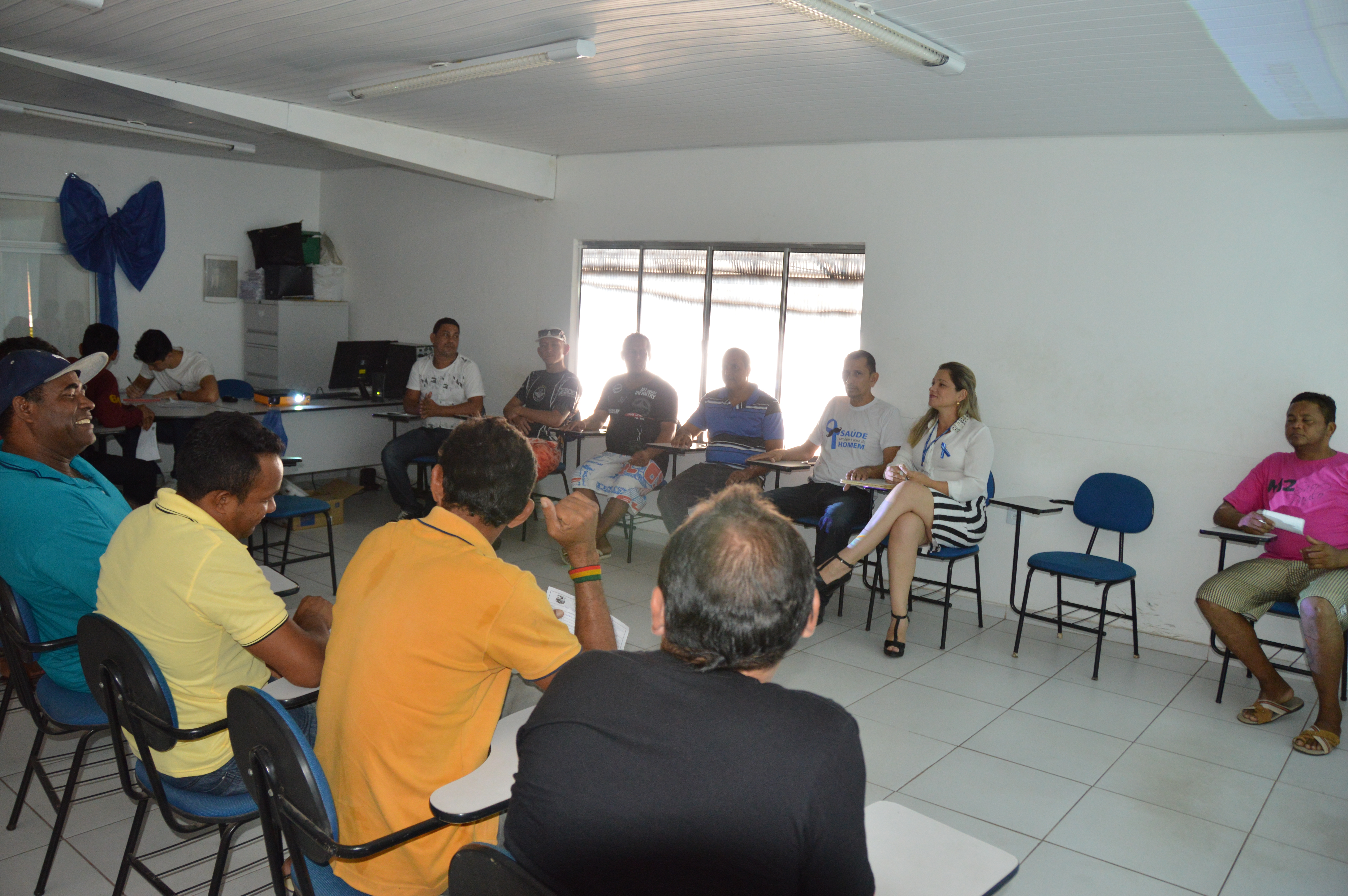 Homens participam de ação voltada à saúde em Icoaraci