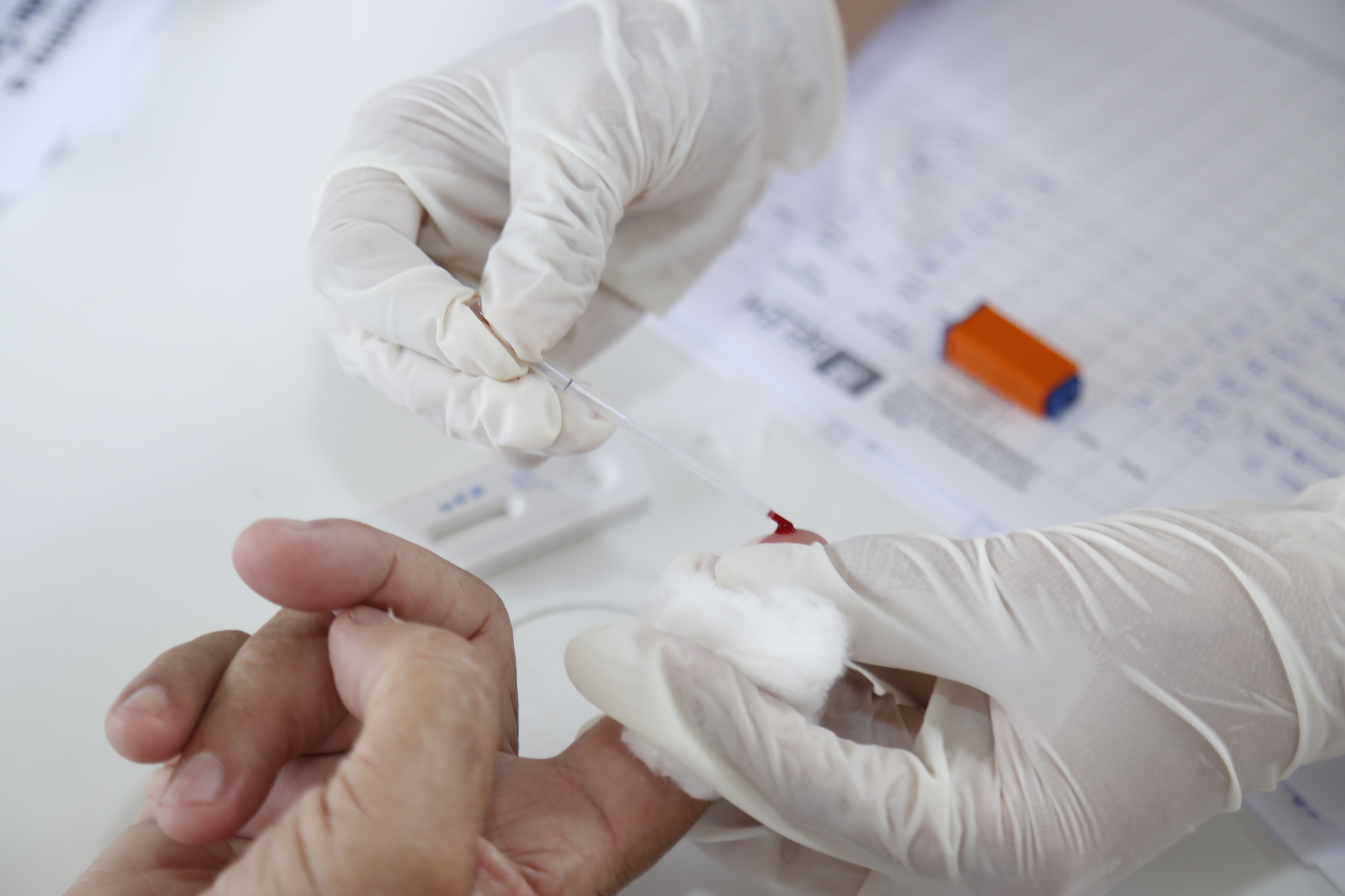 Sesma distribui 18 mil preservativos e  realiza testes de HIV na Praça da República 