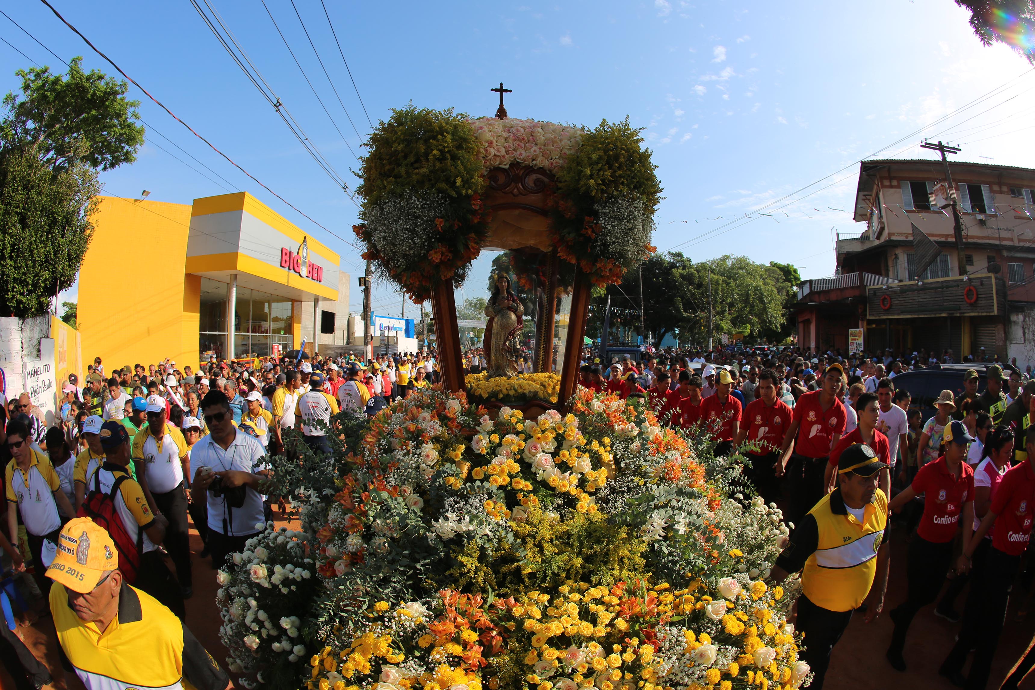 Círio de Nossa Senhora do Ó reúne milhares de fiéis em Mosqueiro