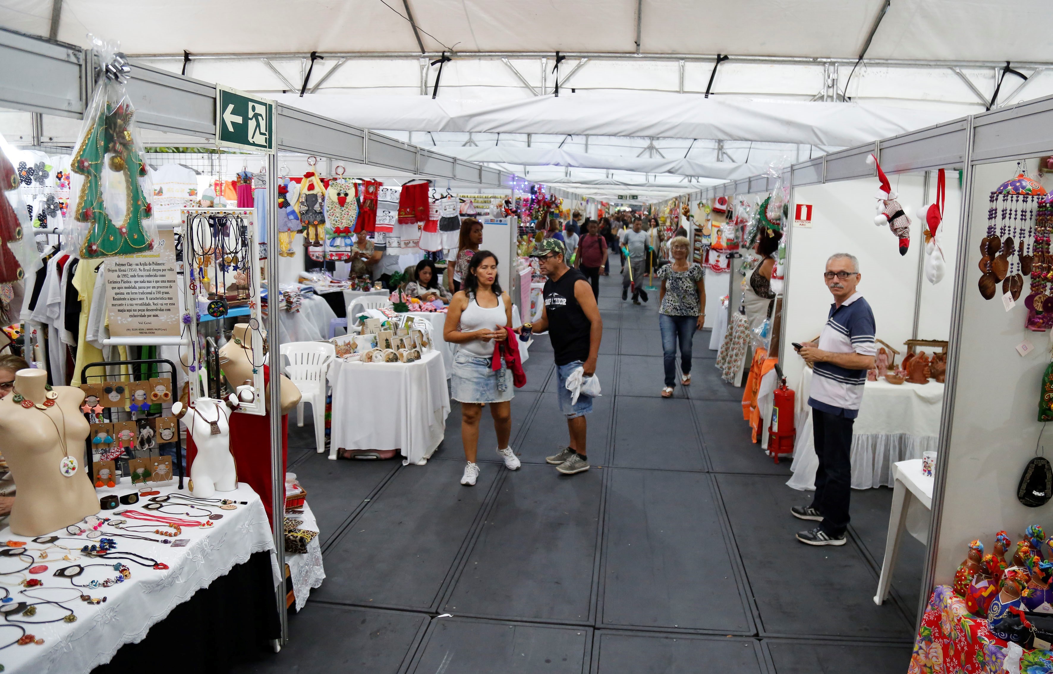 Prefeitura presta serviços e orientações na 5ª Feira do Artesanato Paraense