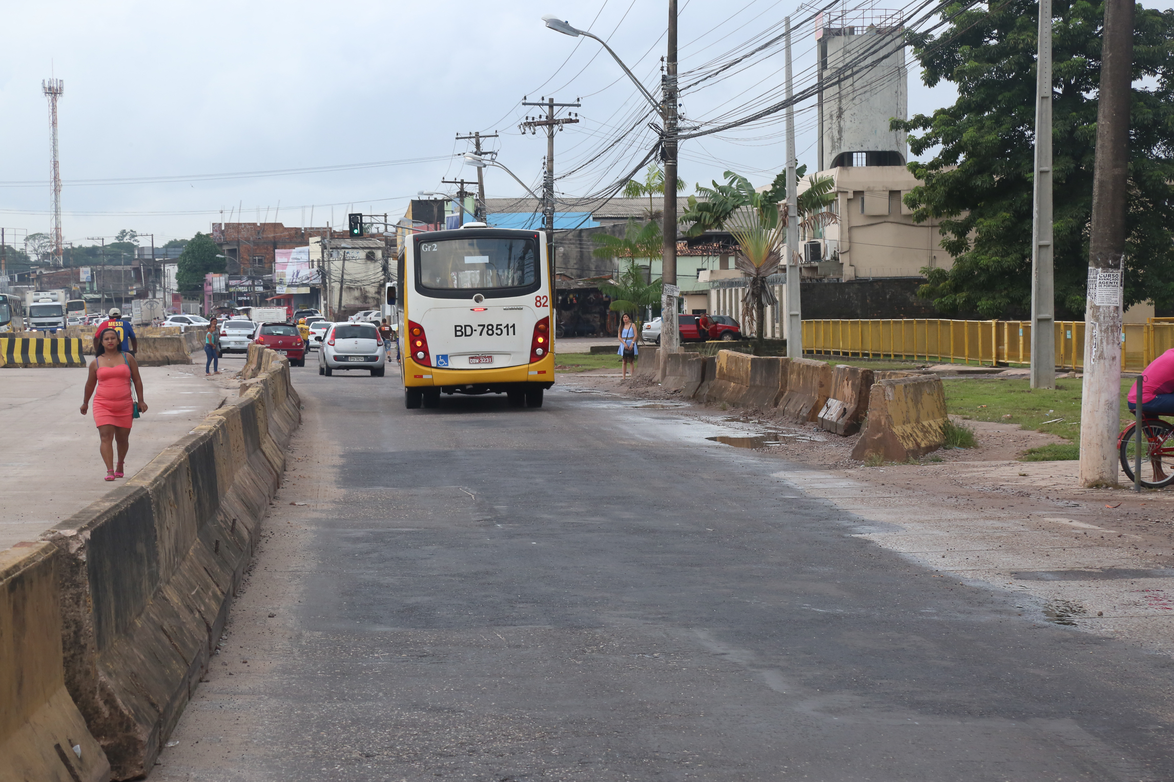 Ação da PMB recupera pontos críticos da Avenida Augusto Montenegro