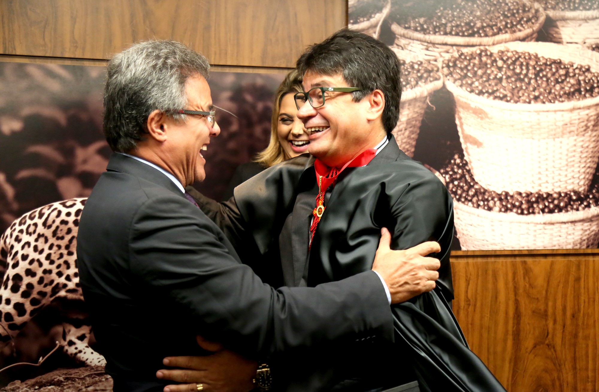 Zenaldo Coutinho prestigia posse de novos conselheiros do TCM-PA