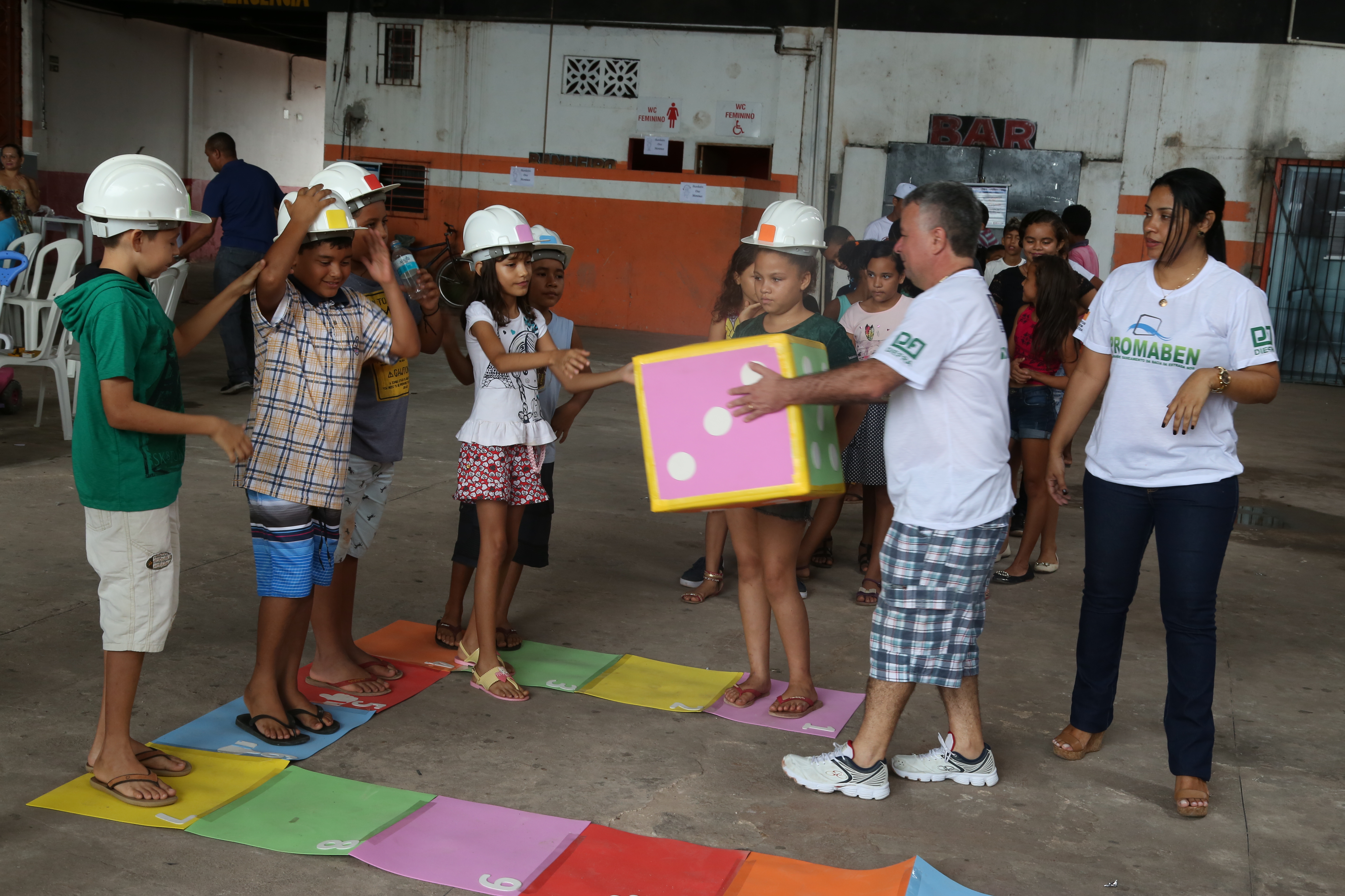 Ação “Diversão na obra. Perigo toda hora” mobiliza moradores da Av. Bernardo Sayão