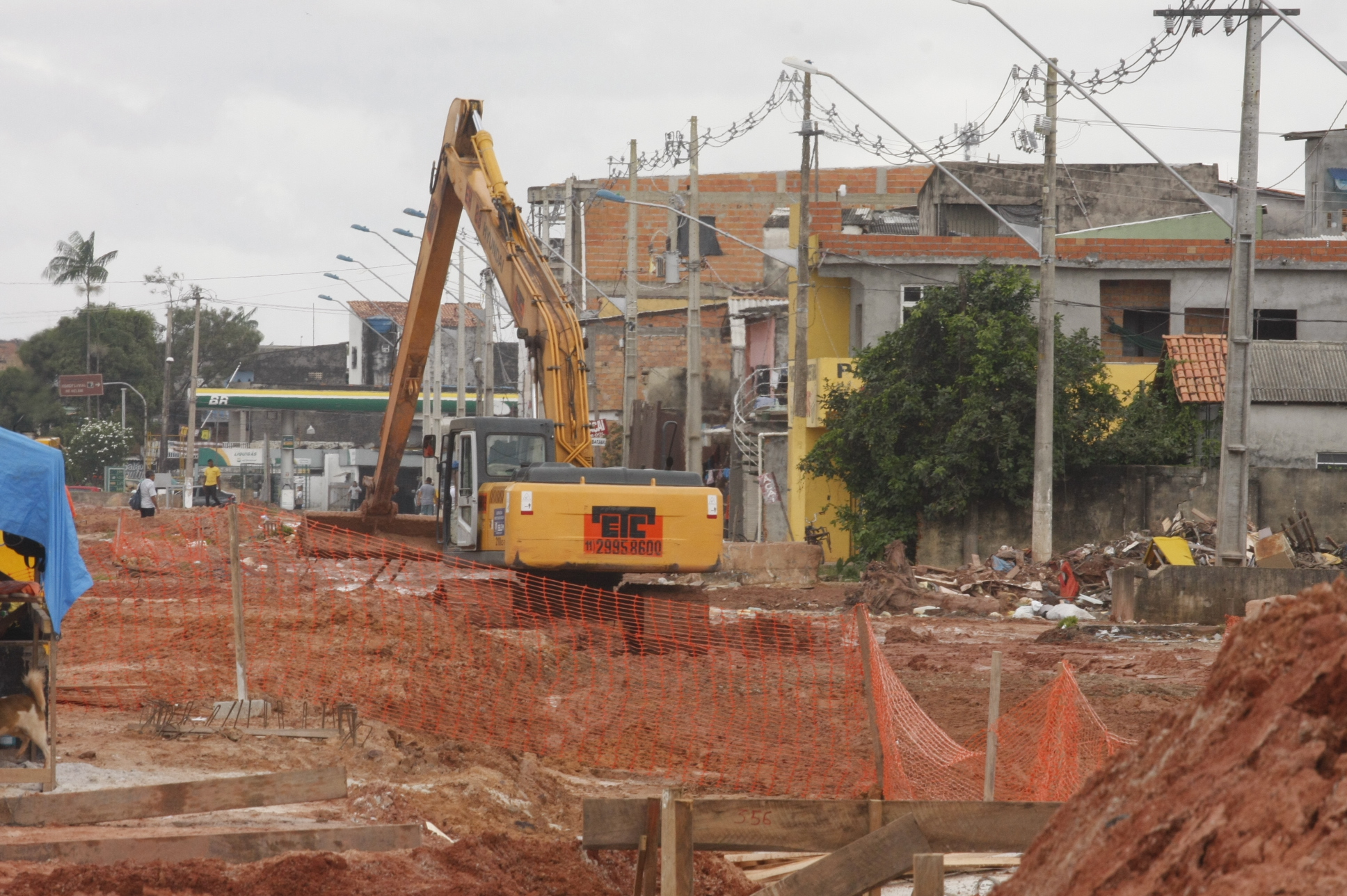 Prefeito de Belém e vereadores fiscalizam obras nos bairros do Guamá e São Brás