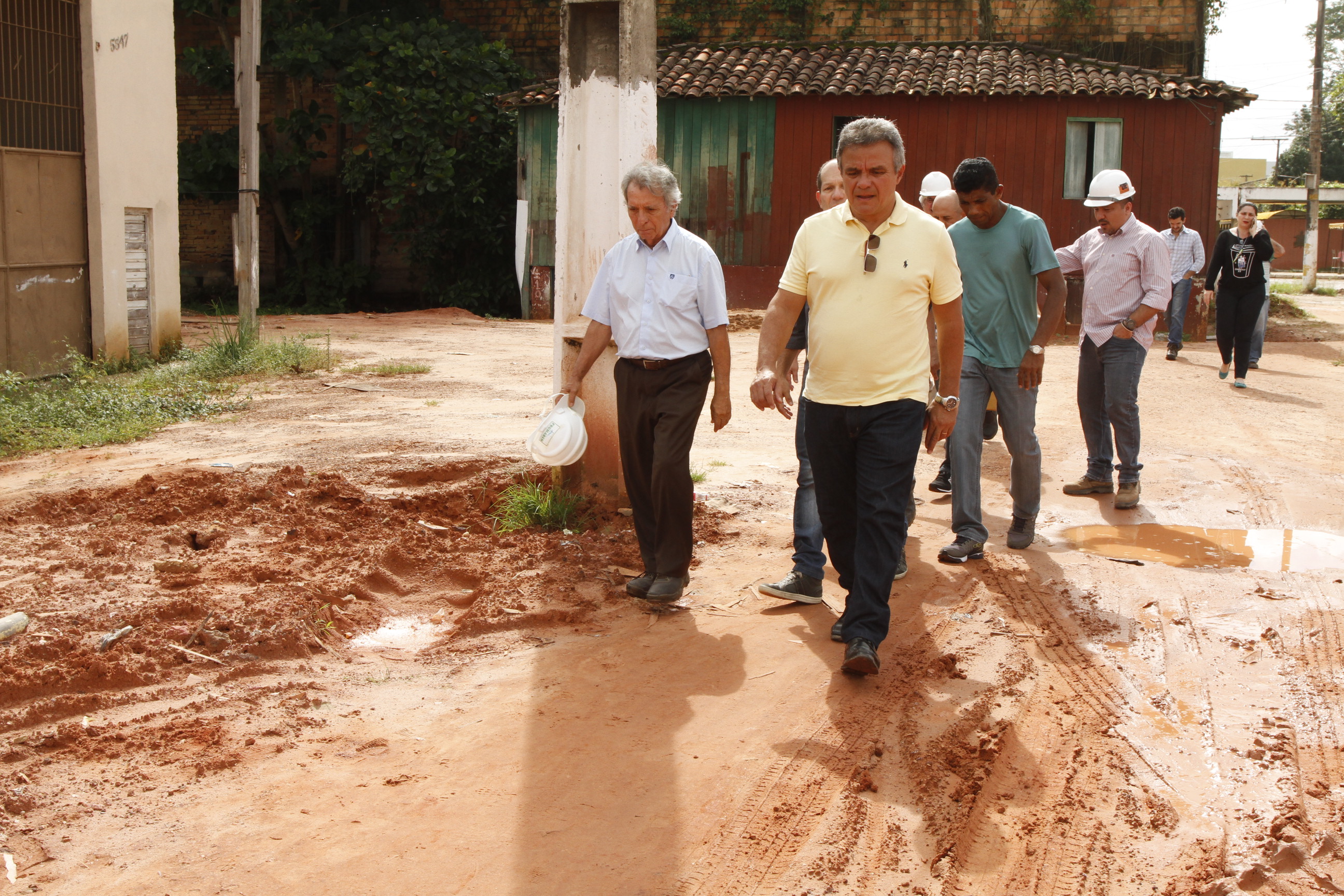 Prefeito de Belém e vereadores fiscalizam obras nos bairros do Guamá e São Brás