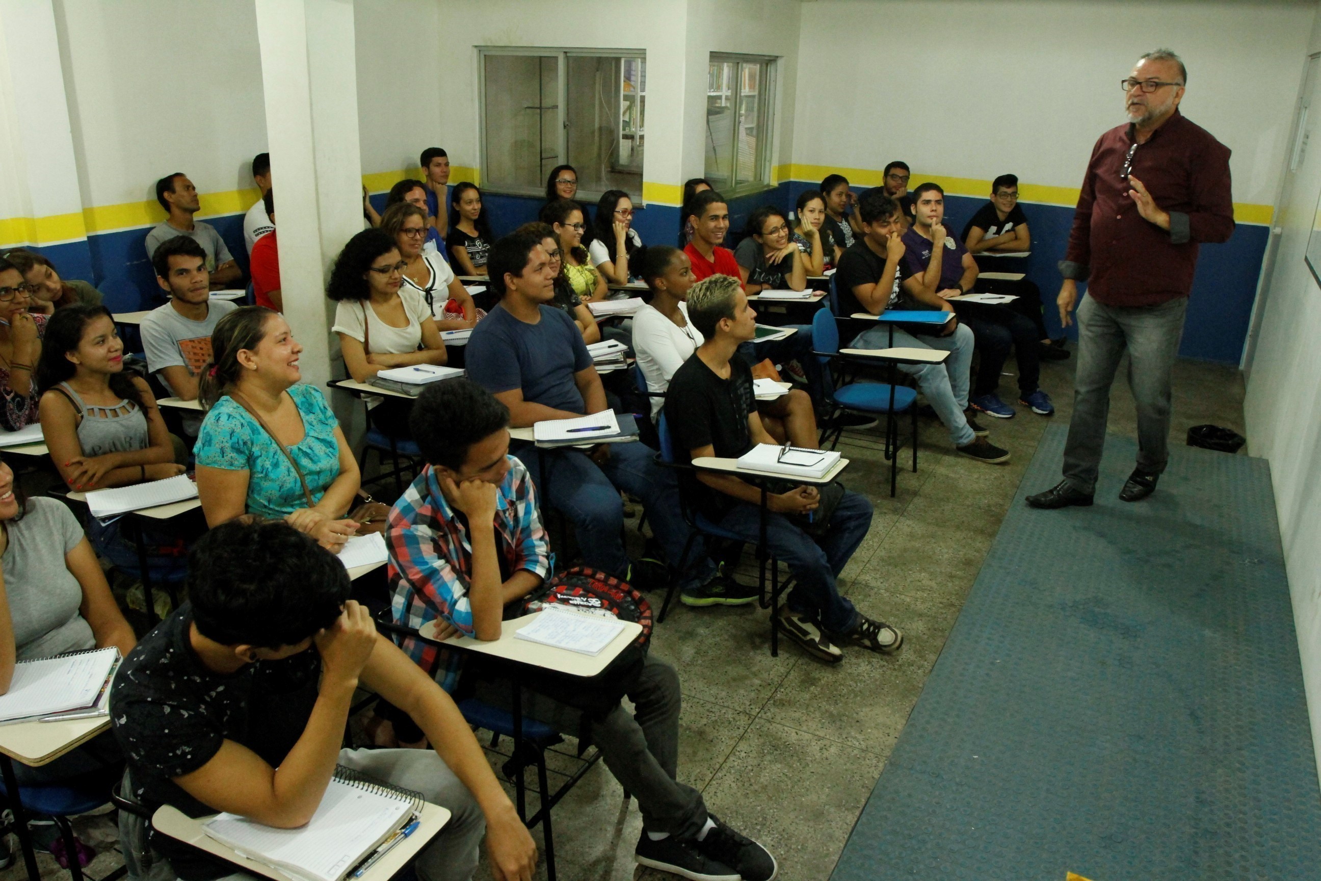 Aula inaugural dá início à preparação de alunos do Cursinho Pré-Vestibular Municipal em 2017