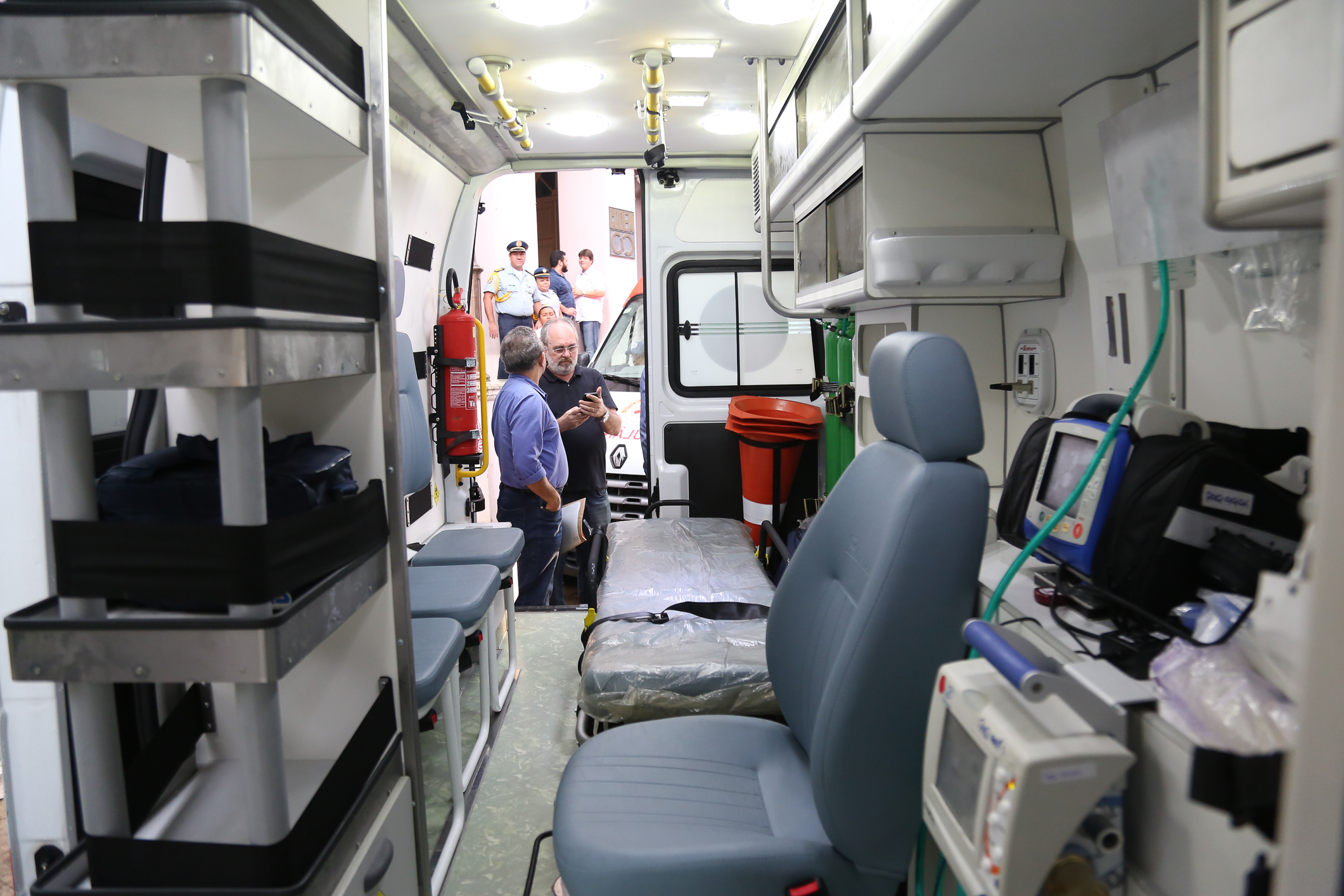 Prefeitura de Belém entrega seis novas ambulâncias para o Samu