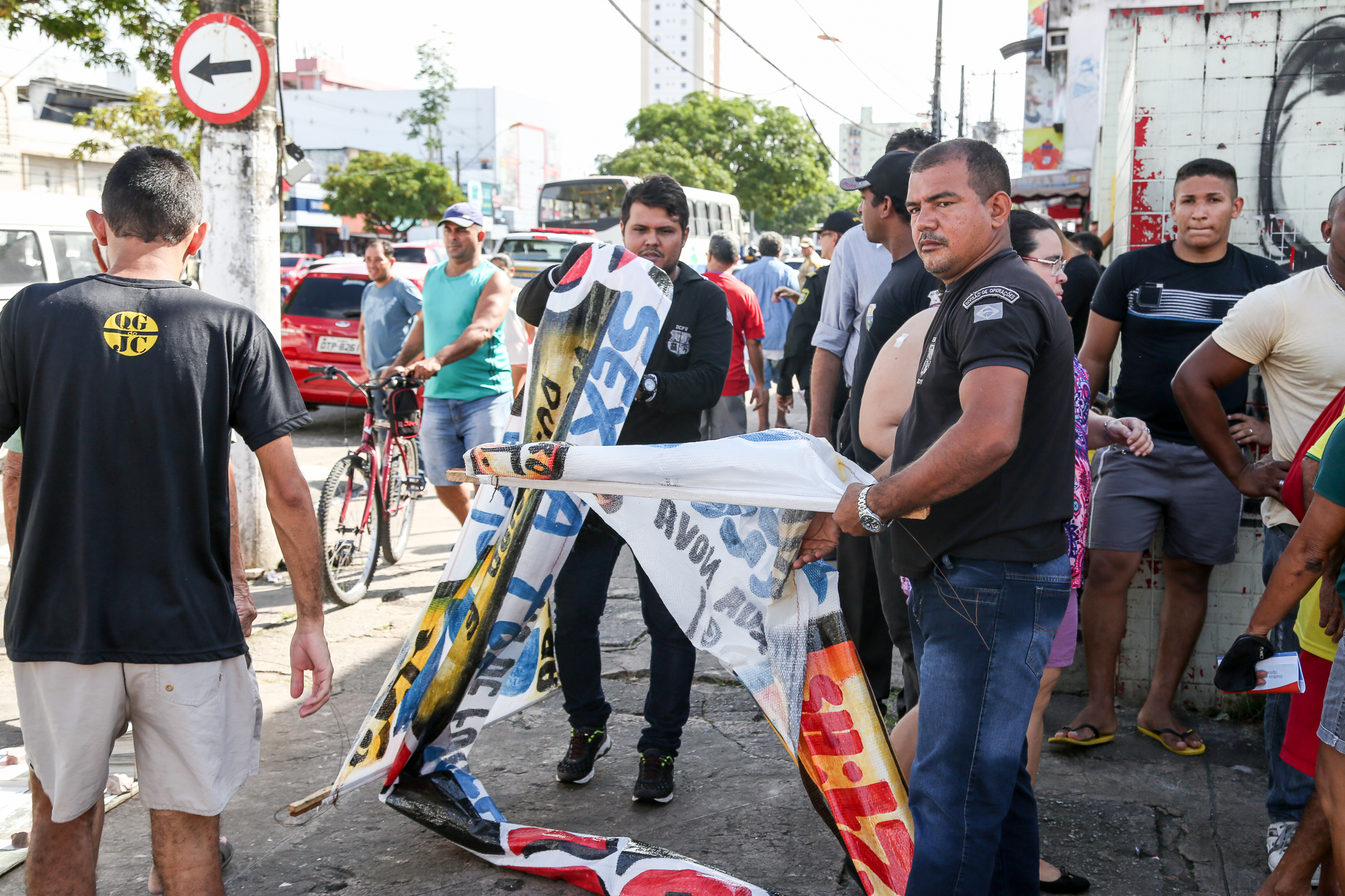 Mercado e feira da Pedreira recebem ação de ordenamento público da Prefeitura