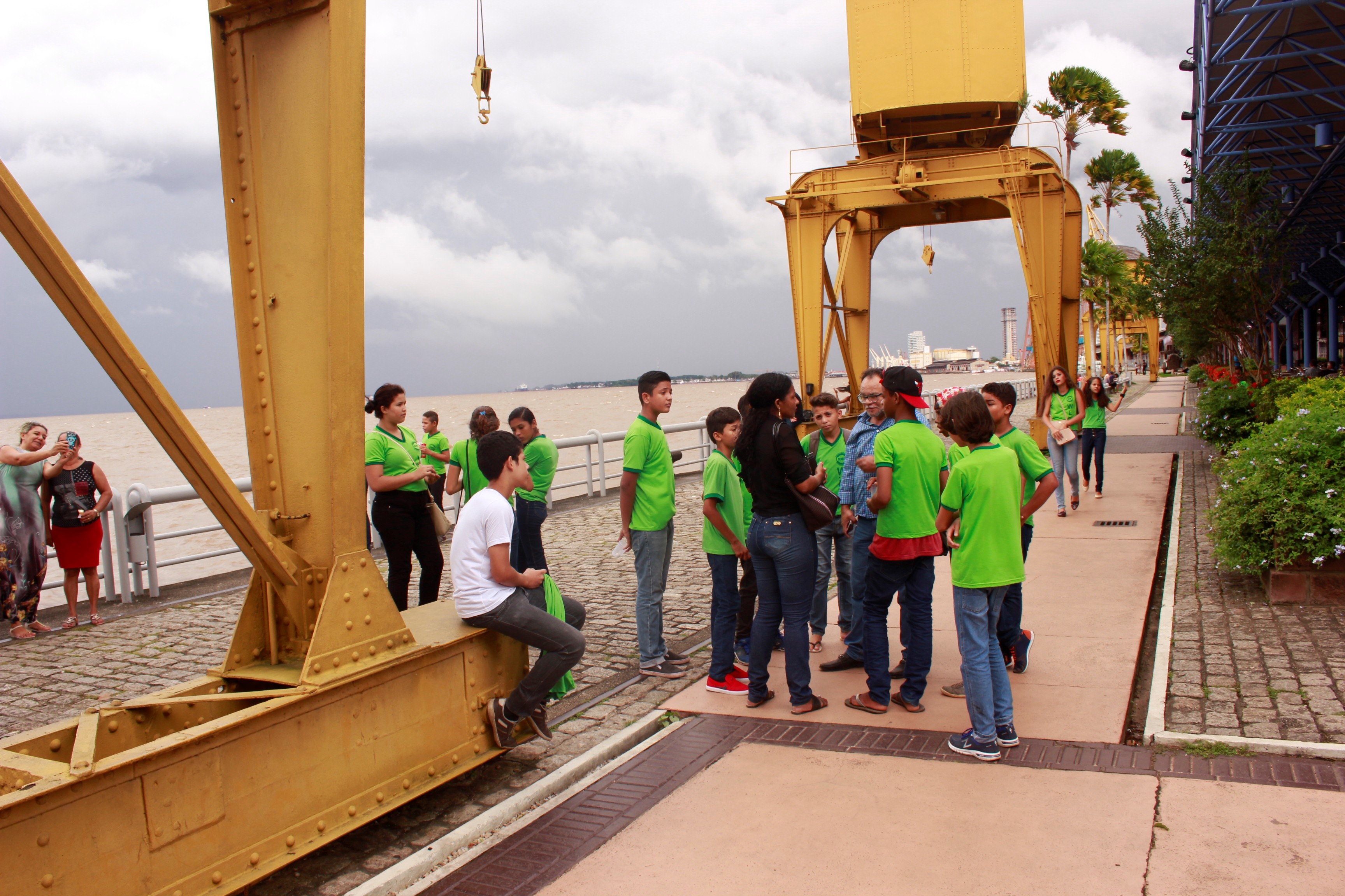 Estudantes visitam Estação das Docas e se encantam com a história e beleza do lugar