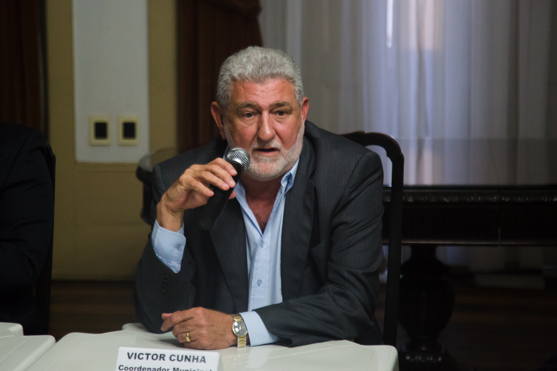 Prefeitura reúne com grupo de investidores do ramo de hotelaria português