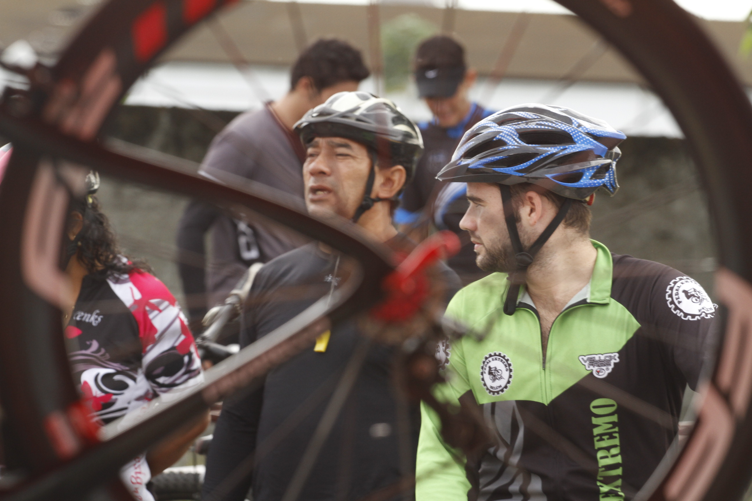 Quatrocentos atletas disputam a IX Copa Seel de Ciclismo no Portal da Amazônia