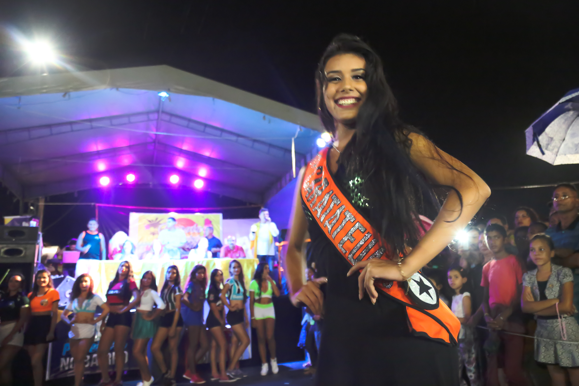 Festa de aniversário de Outeiro termina com futebol, missa, parabéns, bolo e shows