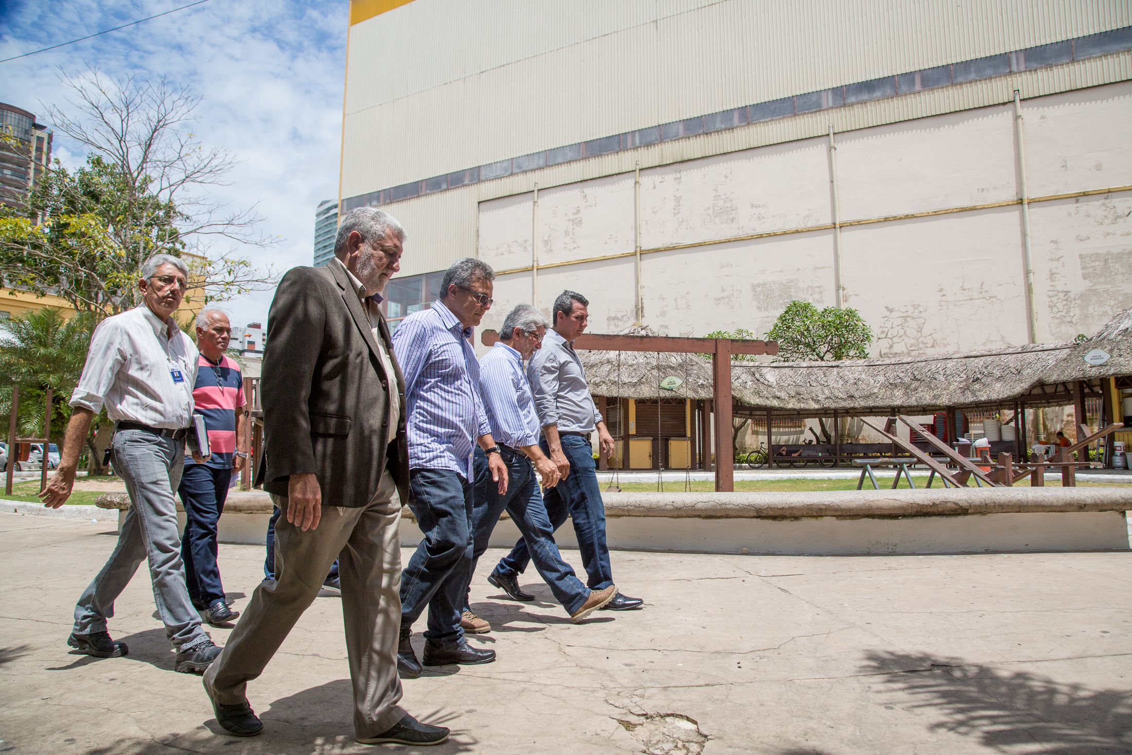 Prefeito determina revitalização imediata do Espaço Ver-o-Rio