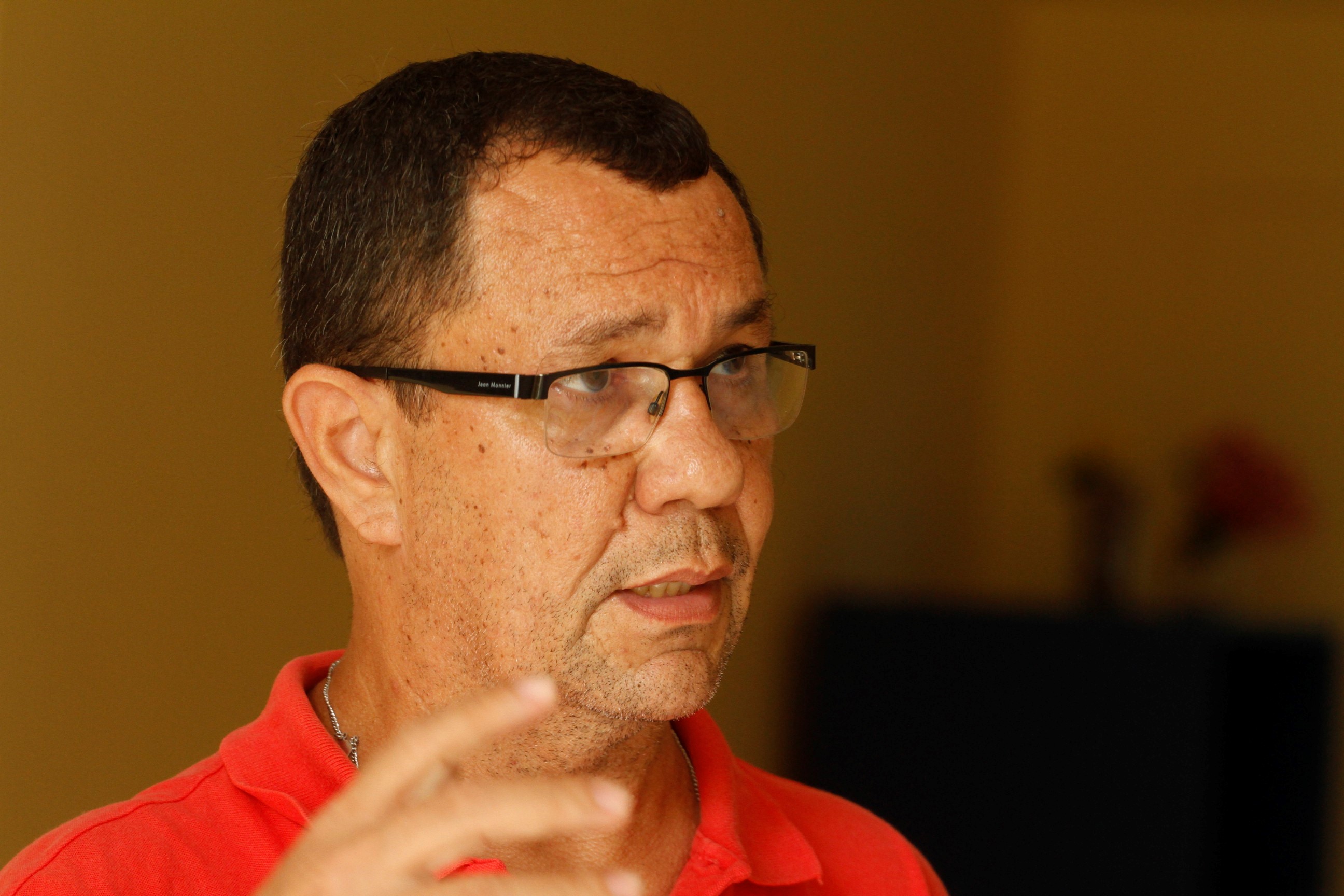 Parceria do Movimento de Emaús com a Prefeitura transforma espaço público no Benguí