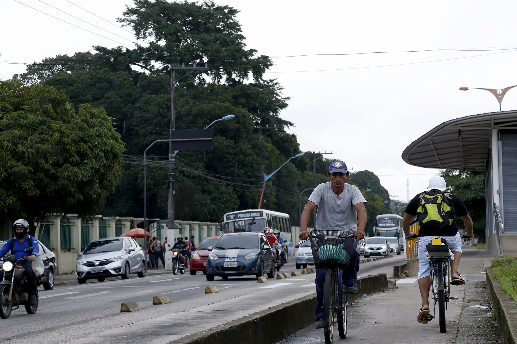 Conclusão das obras das estações do BRT libera ciclovia da Almirante Barroso