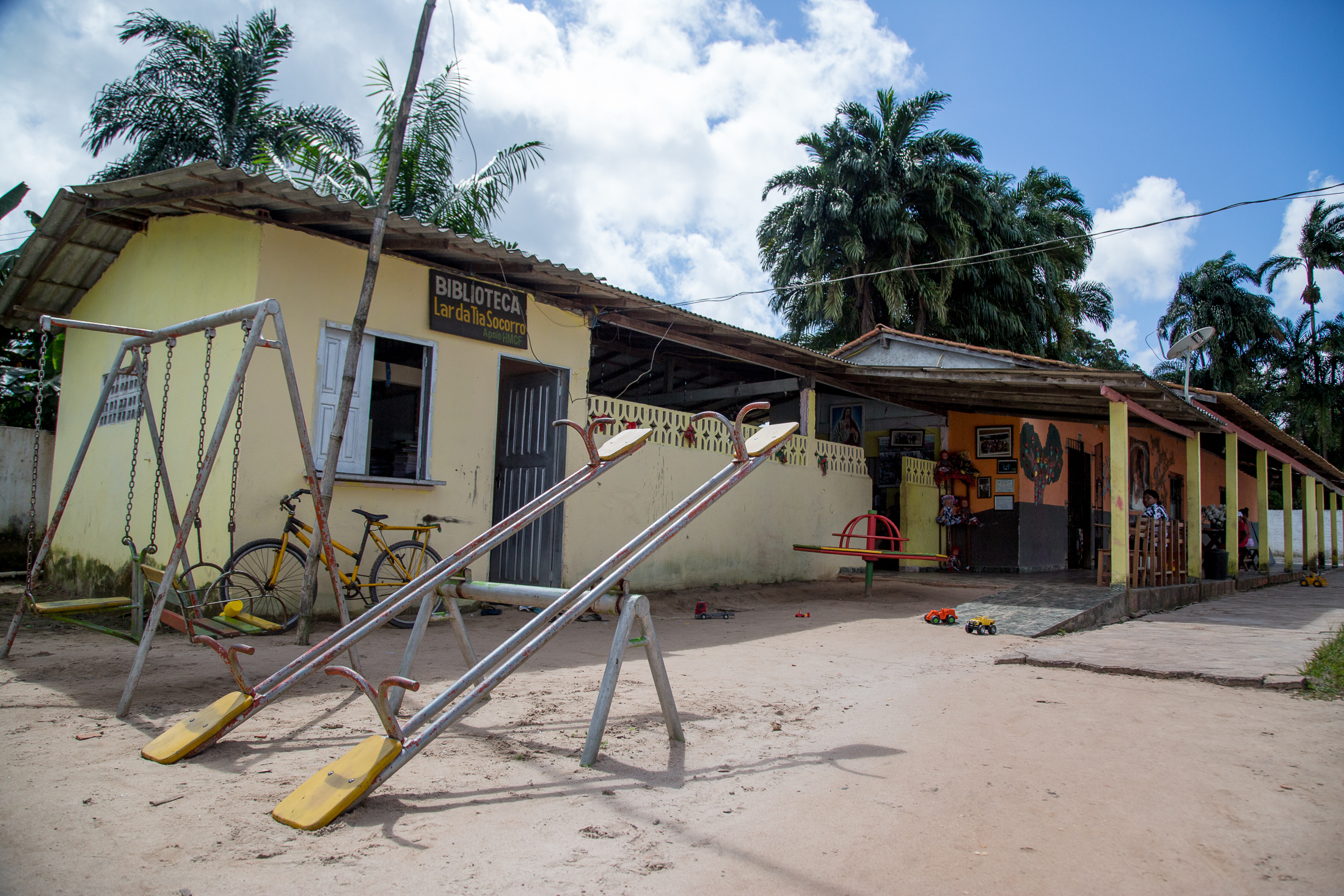  Comunidade escolar orienta sobre horta domiciliar como fonte de renda extra