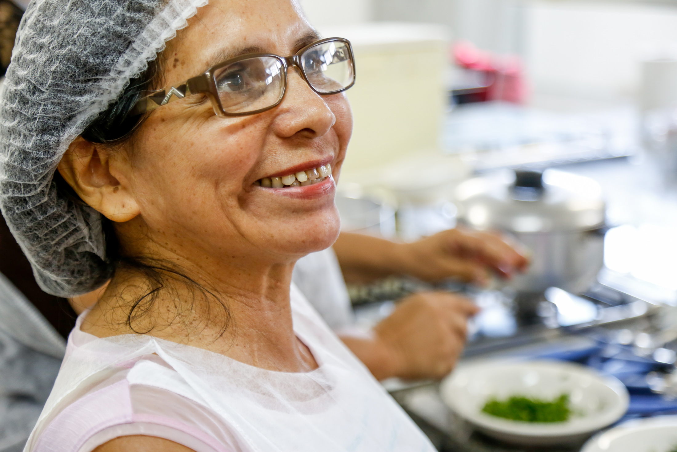 Curso prático qualifica merendeiros da rede municipal
