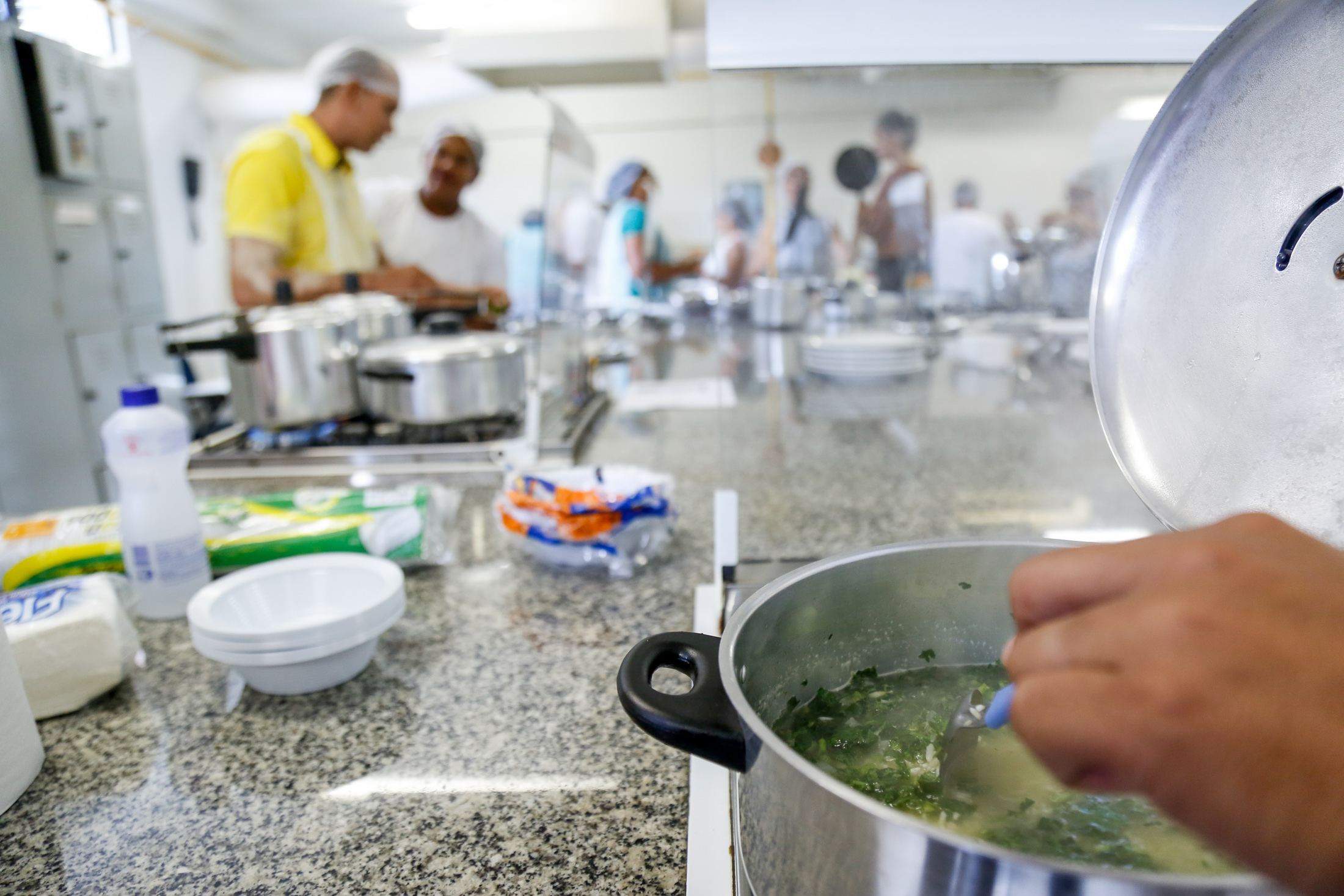 Capacitação e valorização de profissionais geram inovação na gastronomia escolar