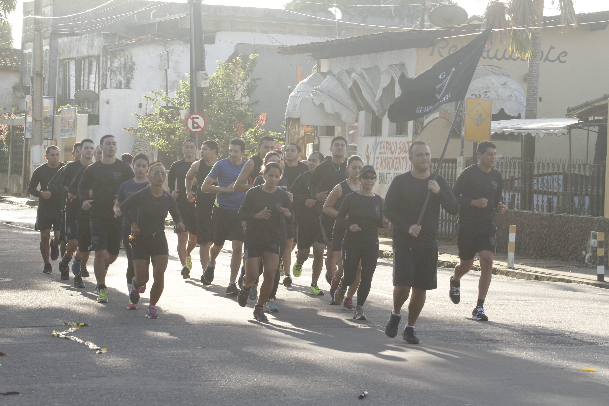 1ª Corrida Solidária da Guarda Municipal agita a orla do Chapéu Virado