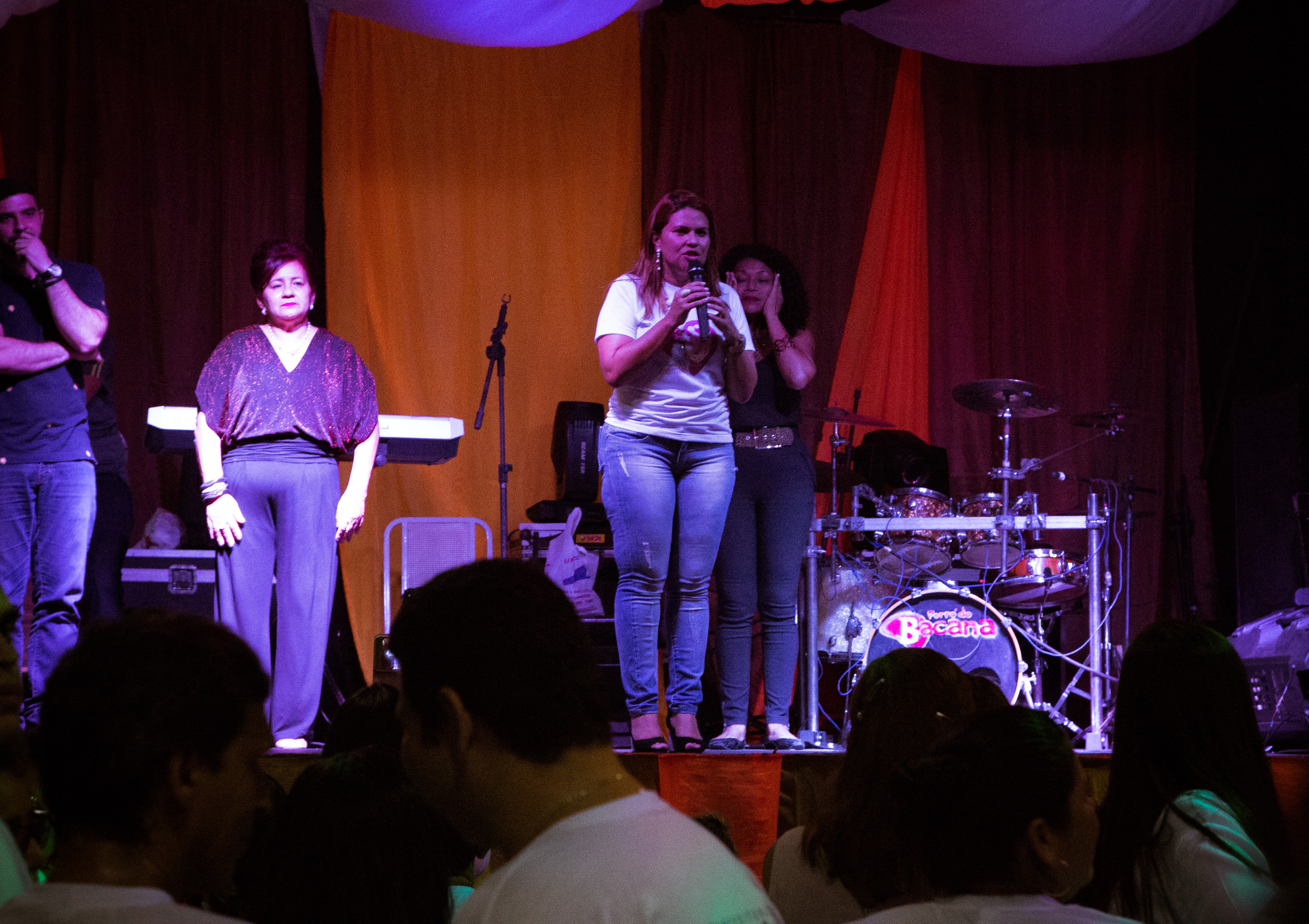 Mães atendidas nos Cras são homenageadas com baile pela Funpapa