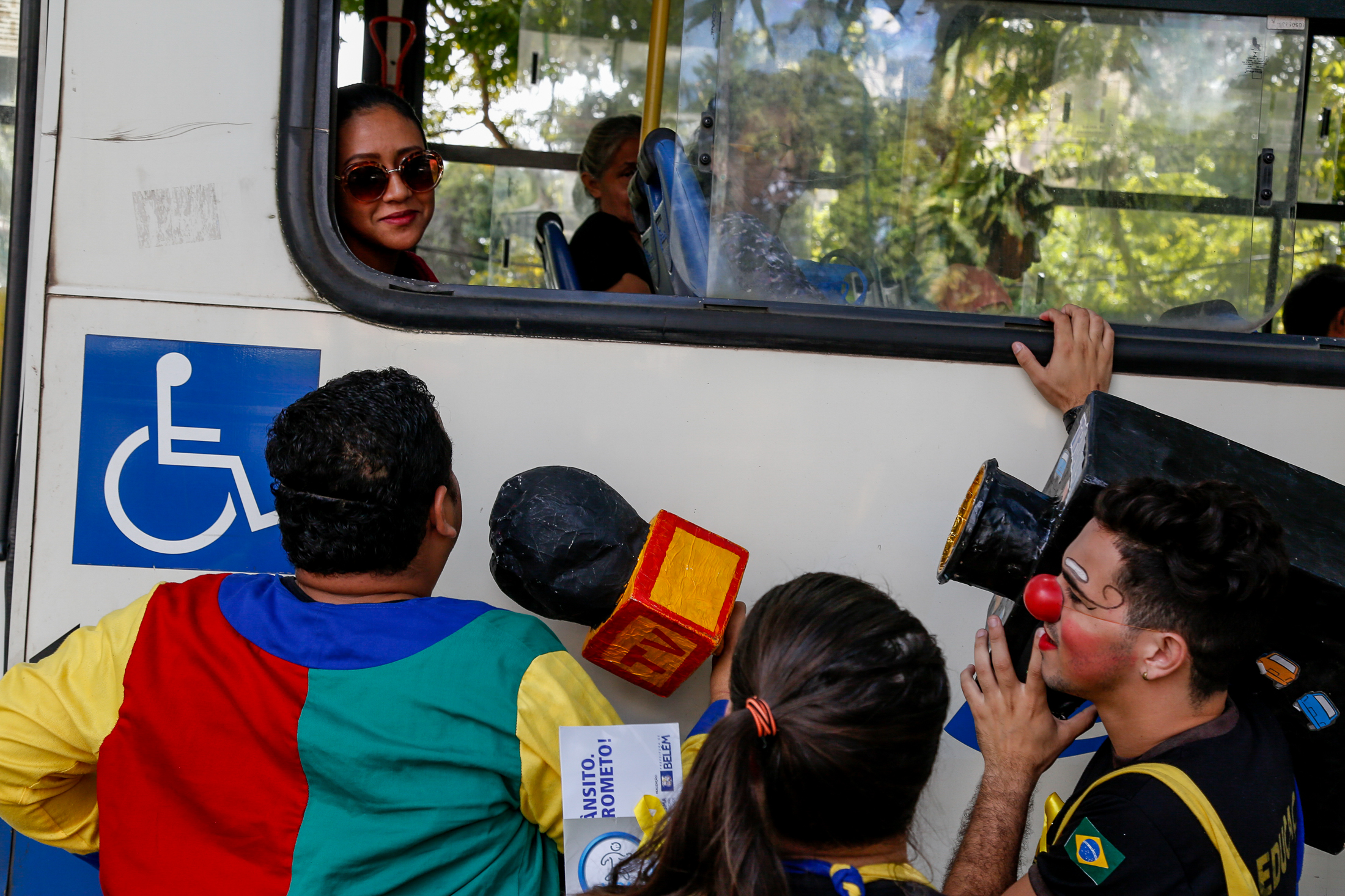 Blitz educativa alerta para os cuidados especiais com crianças no trânsito