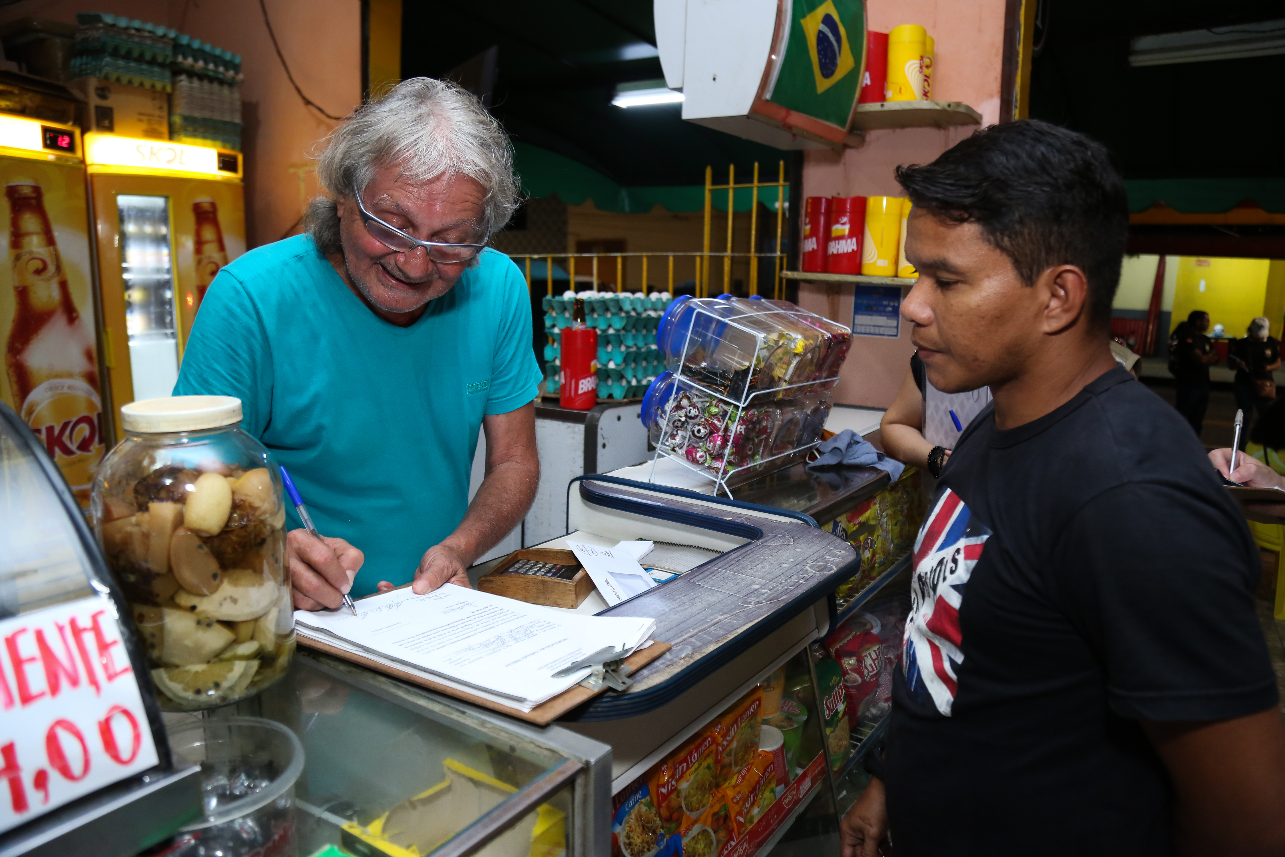 Ordem Pública notifica sete estabelecimentos na noite de sexta-feira, 12