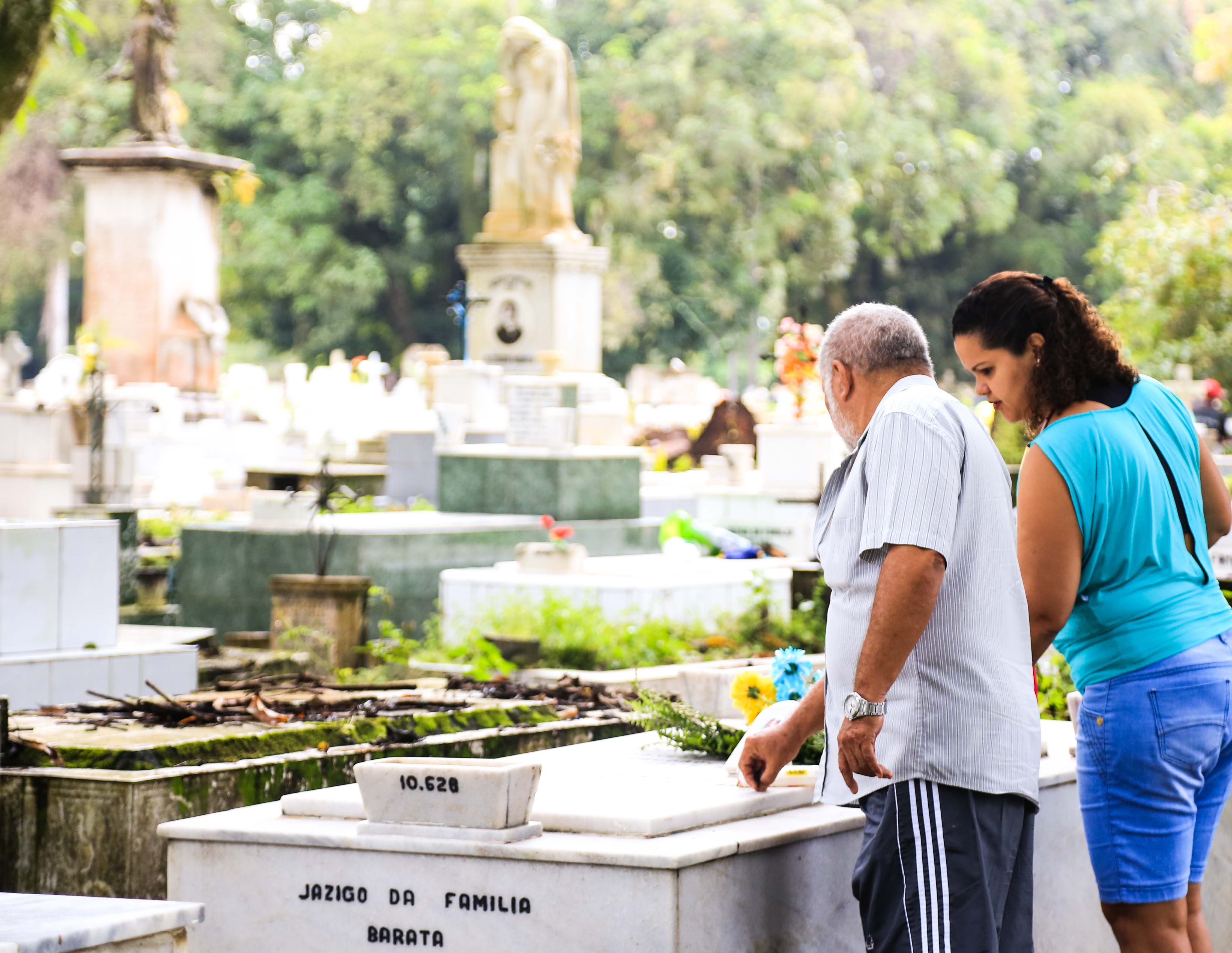 No Dia das Mães, cemitérios de Belém têm dia tranquilo