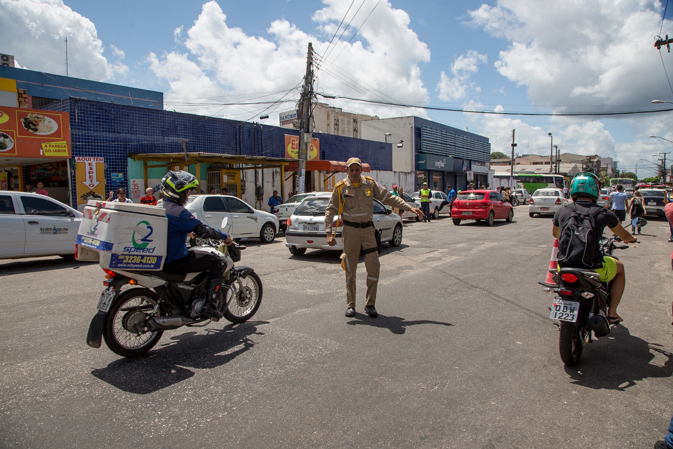 Motociclistas são alvo de campanha por trânsito mais seguro 