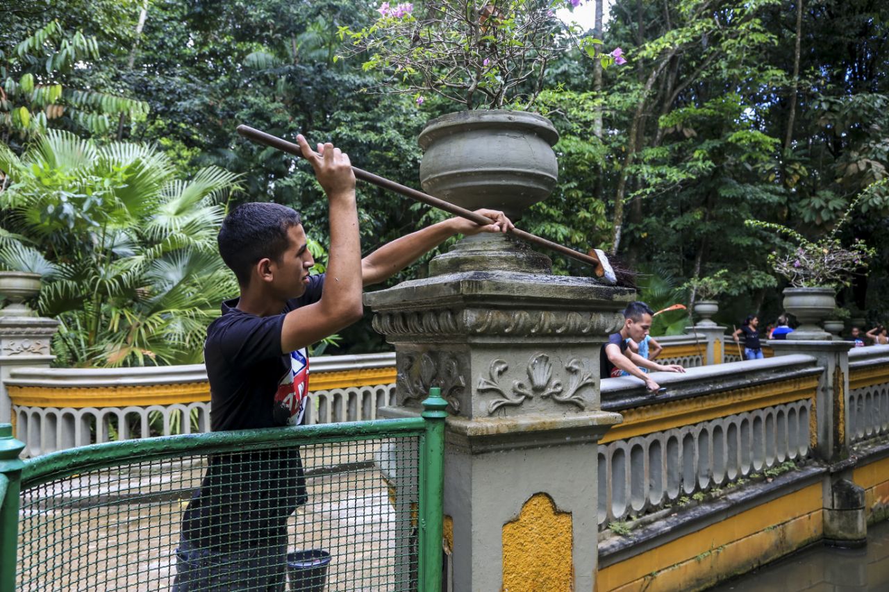 Parceria entre Prefeitura de Belém e Igreja Universal leva 800 jovens ao Bosque