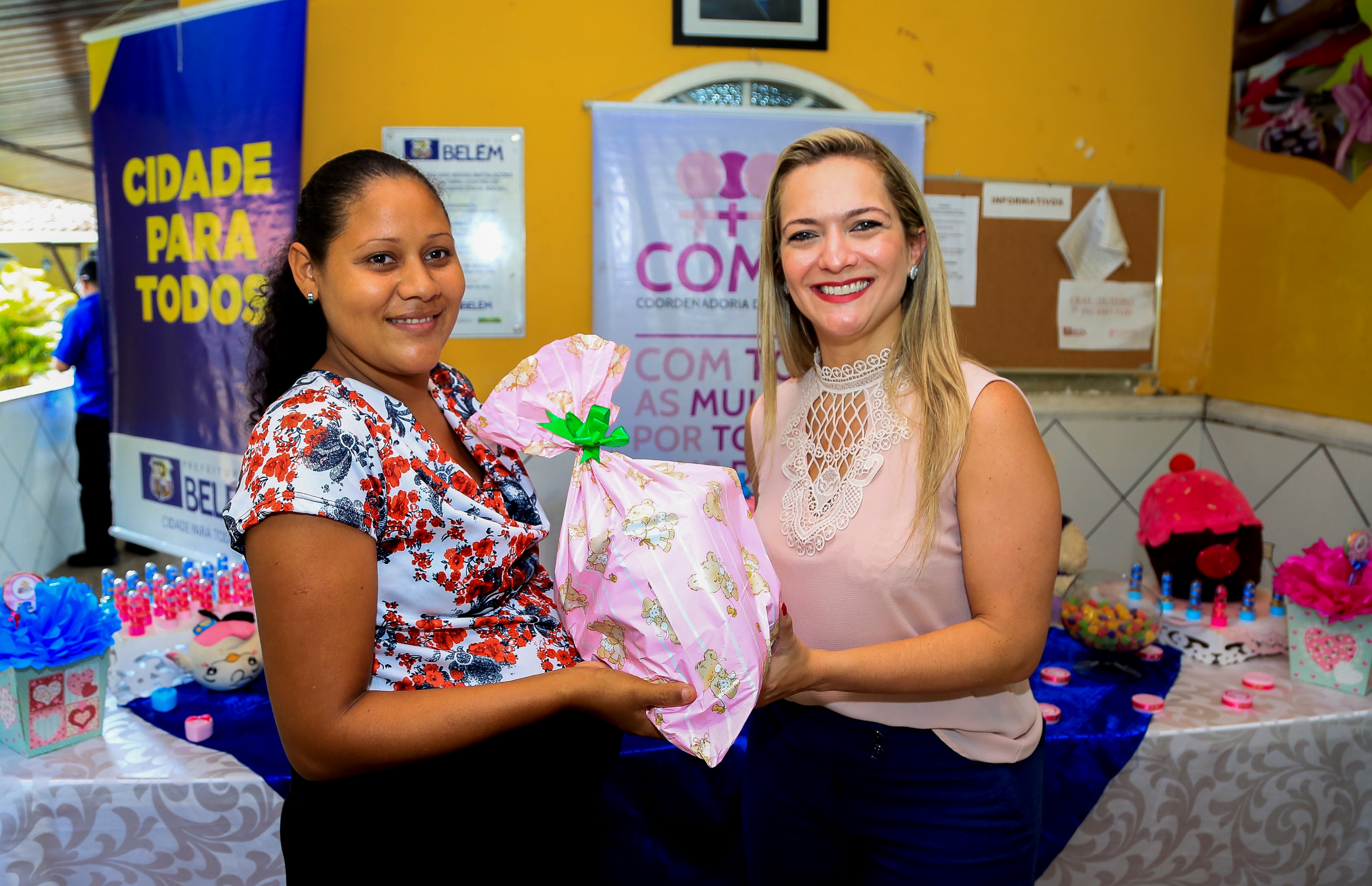 Grávidas participam de chá de bebê coletivo no distrito de Outeiro