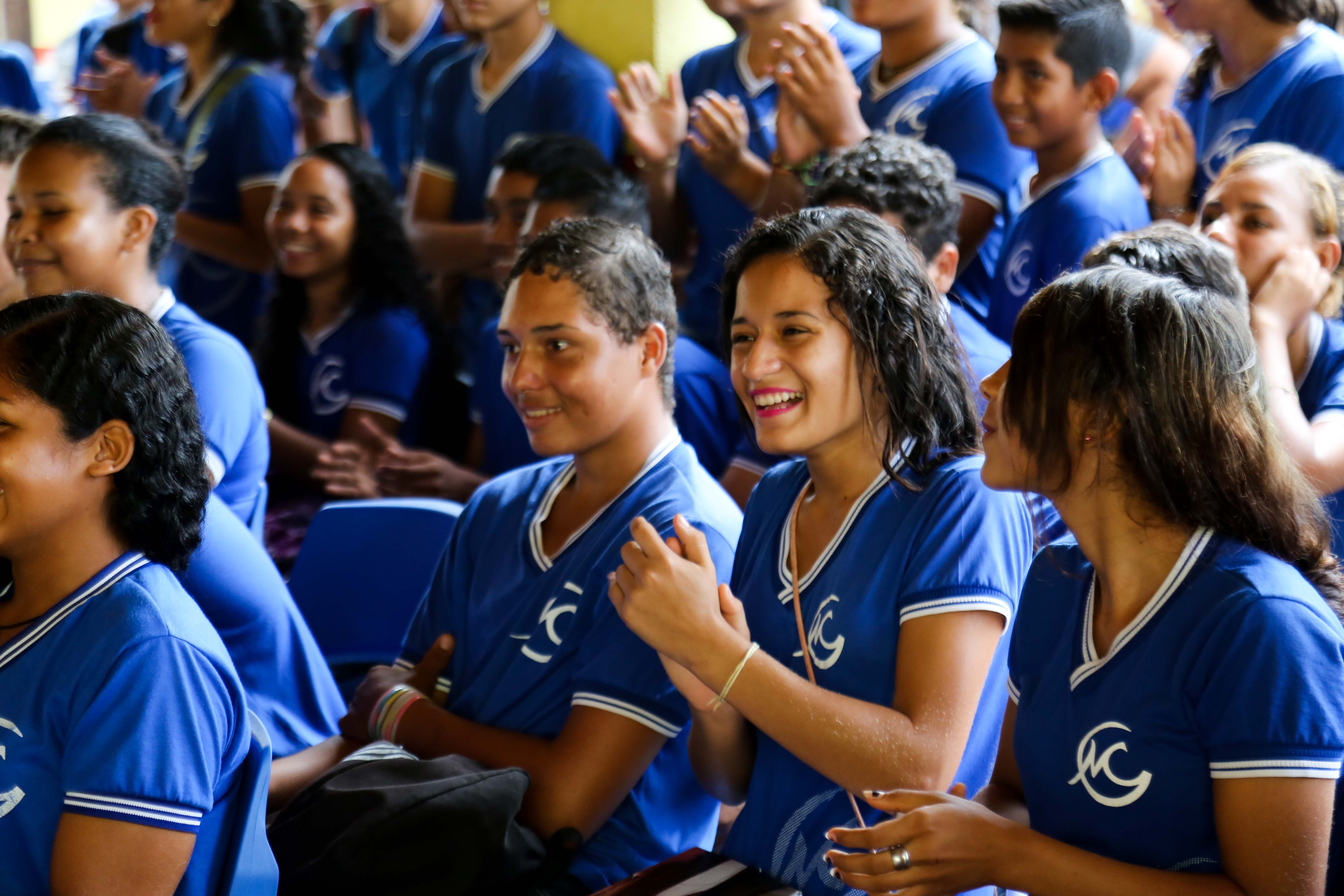 Ação integrada leva atividades culturais e serviços para escola de Cotijuba