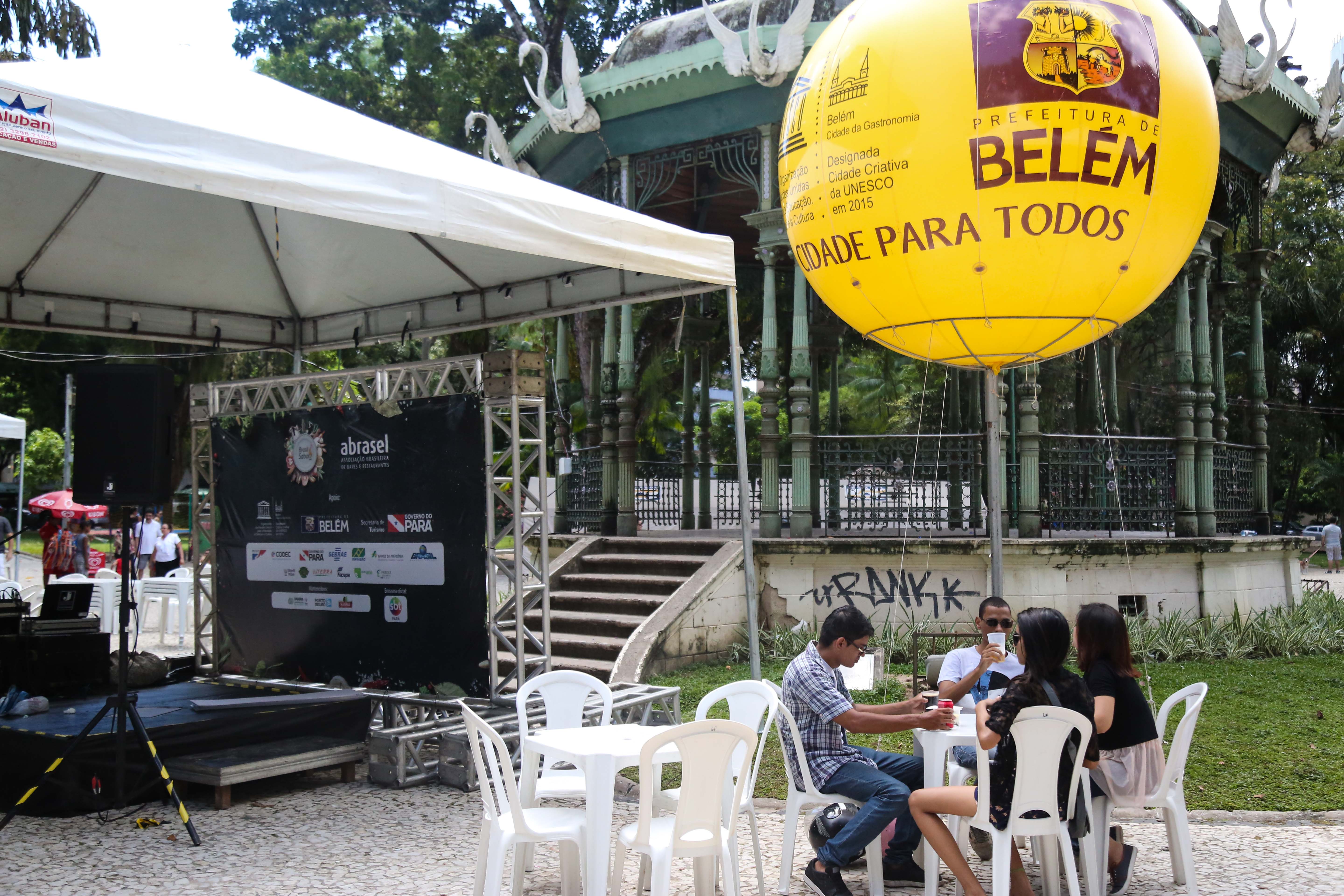 Feira gastronômica deve receber duas mil pessoas na praça Batista Campos