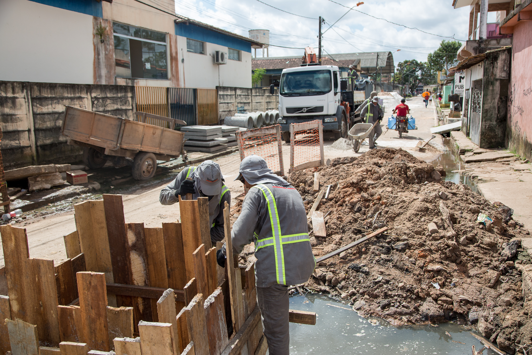 Prefeitura atende comunidade e realiza obras solicitadas por moradores do Tapanã