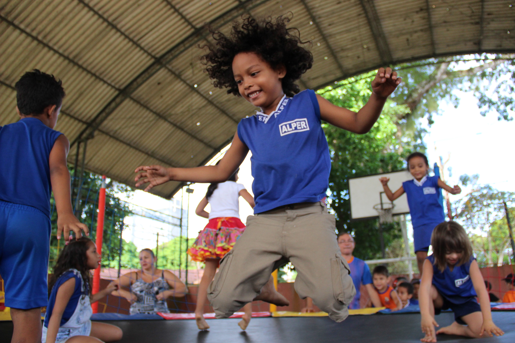 Estudantes participam de programa de prevenção da obesidade infantil