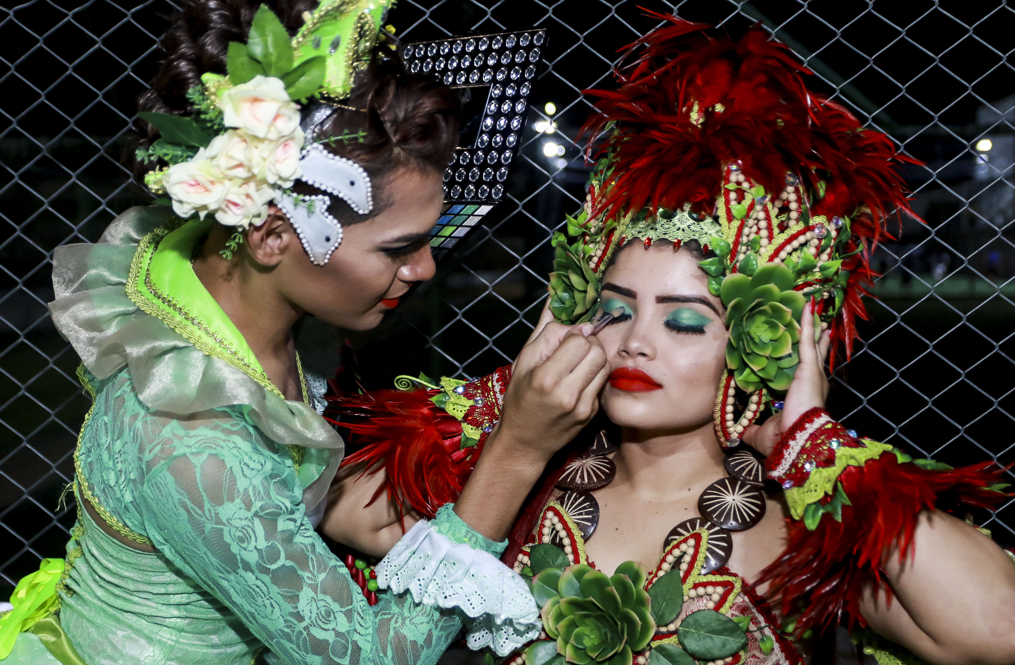 Público prestigia primeira noite da Programação Cultural Junina de Belém