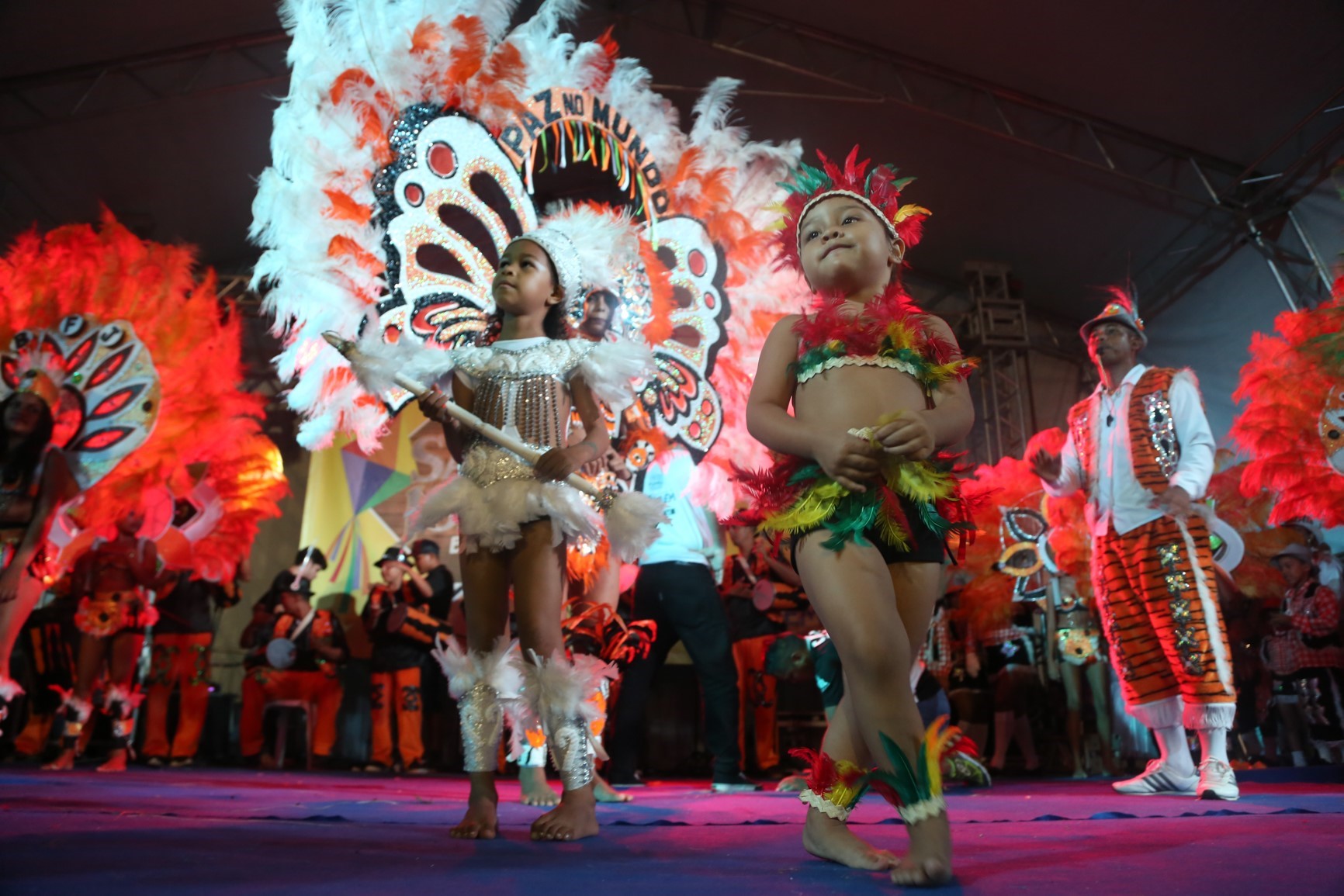 Programação Cultural Junina 2017 lota o ginásio da Tuna Luso