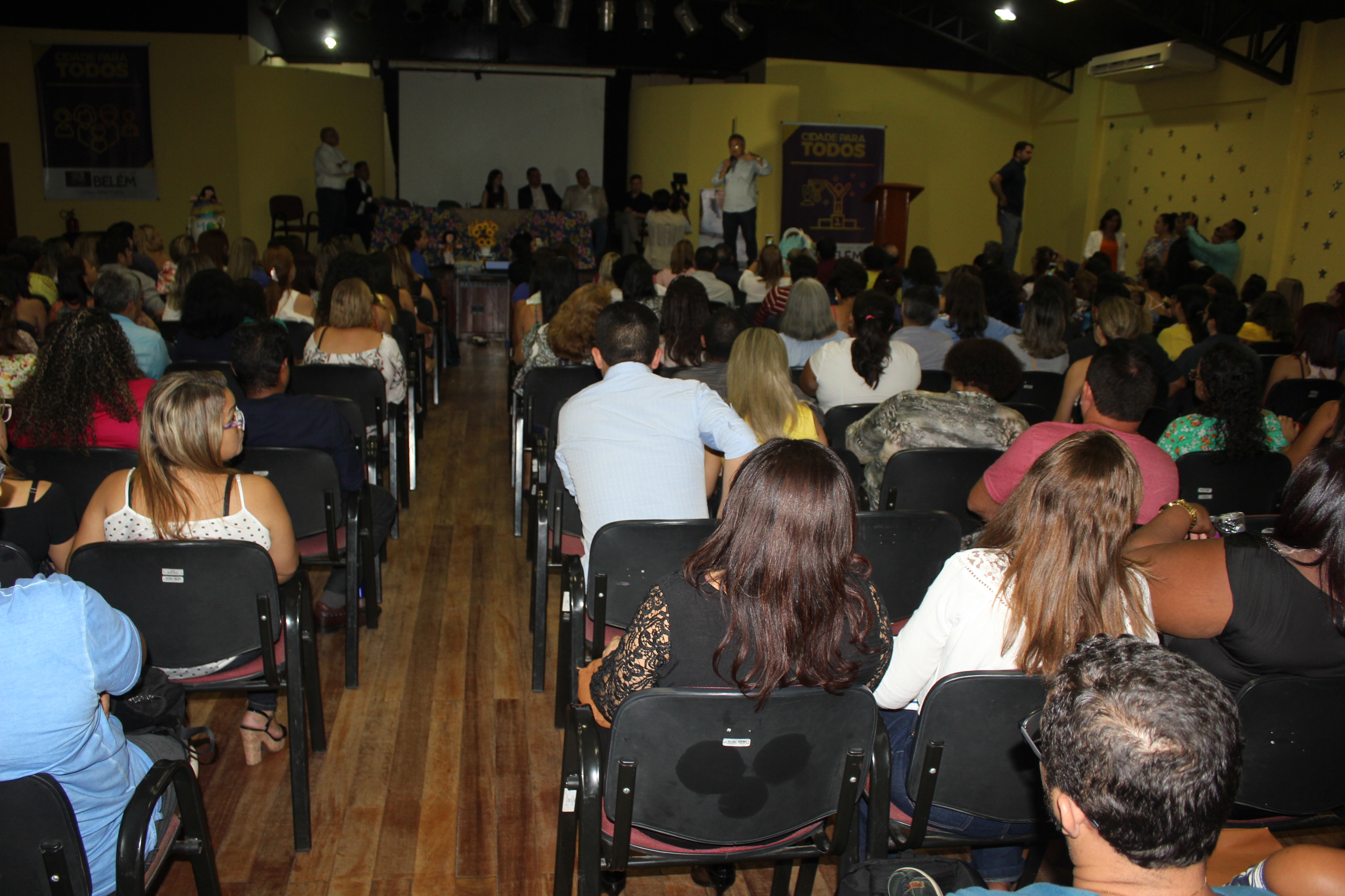 Escolas de Belém são contempladas com projeto de acesso à internet e TV por assinatura