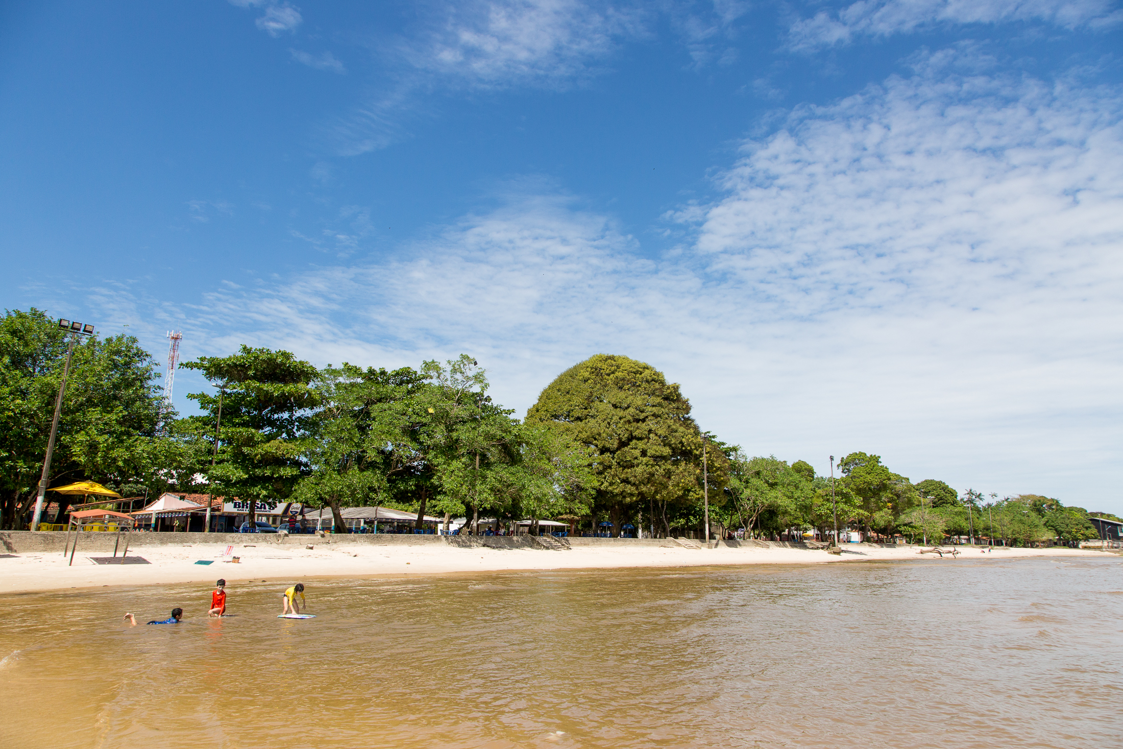 Praias de Icoaraci, Outeiro, Mosqueiro e Cotijuba estão liberadas para banho