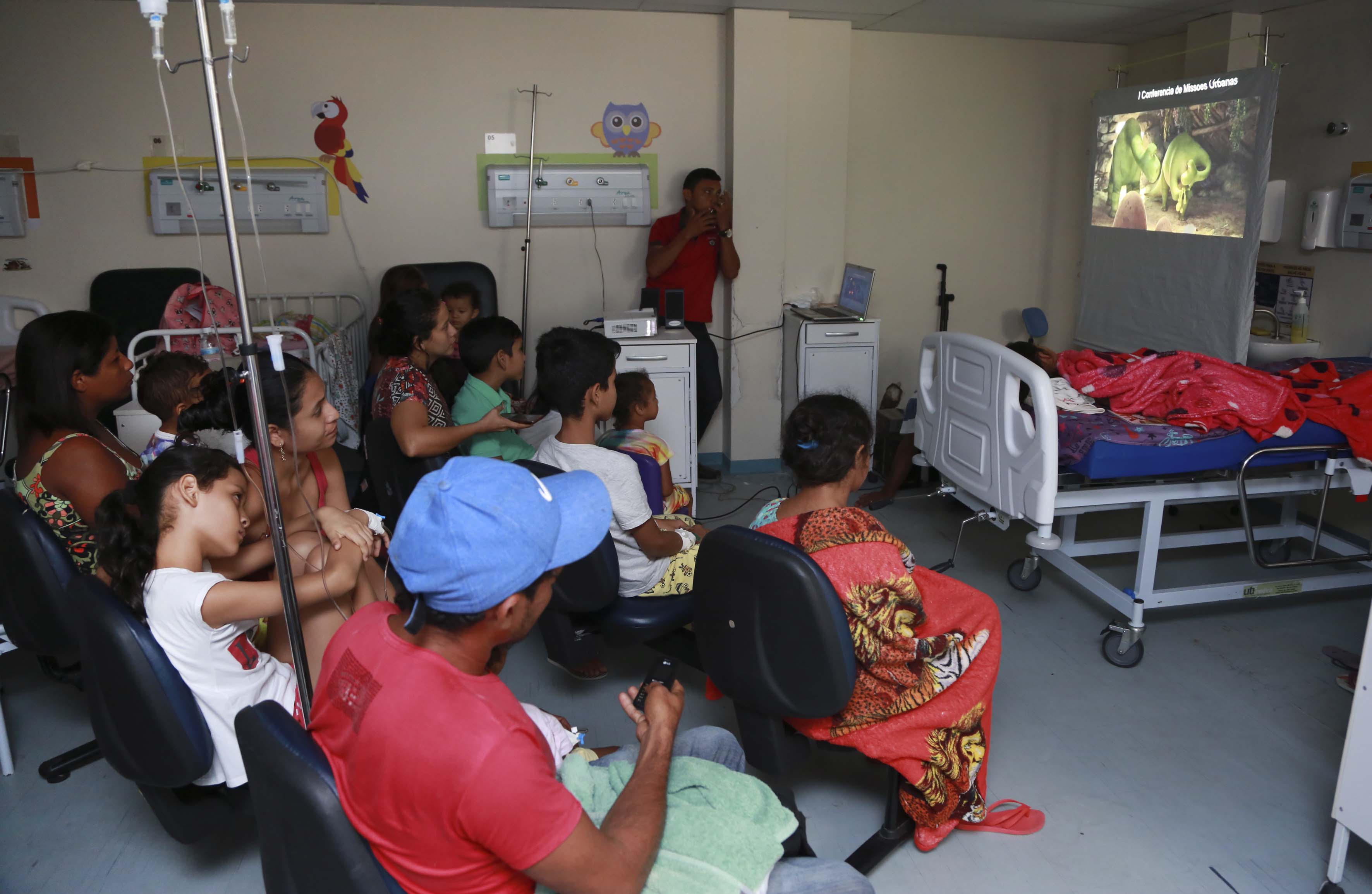 Sexta-feira é dia de alegria para as crianças internadas no HPSM Mário Pinotti 