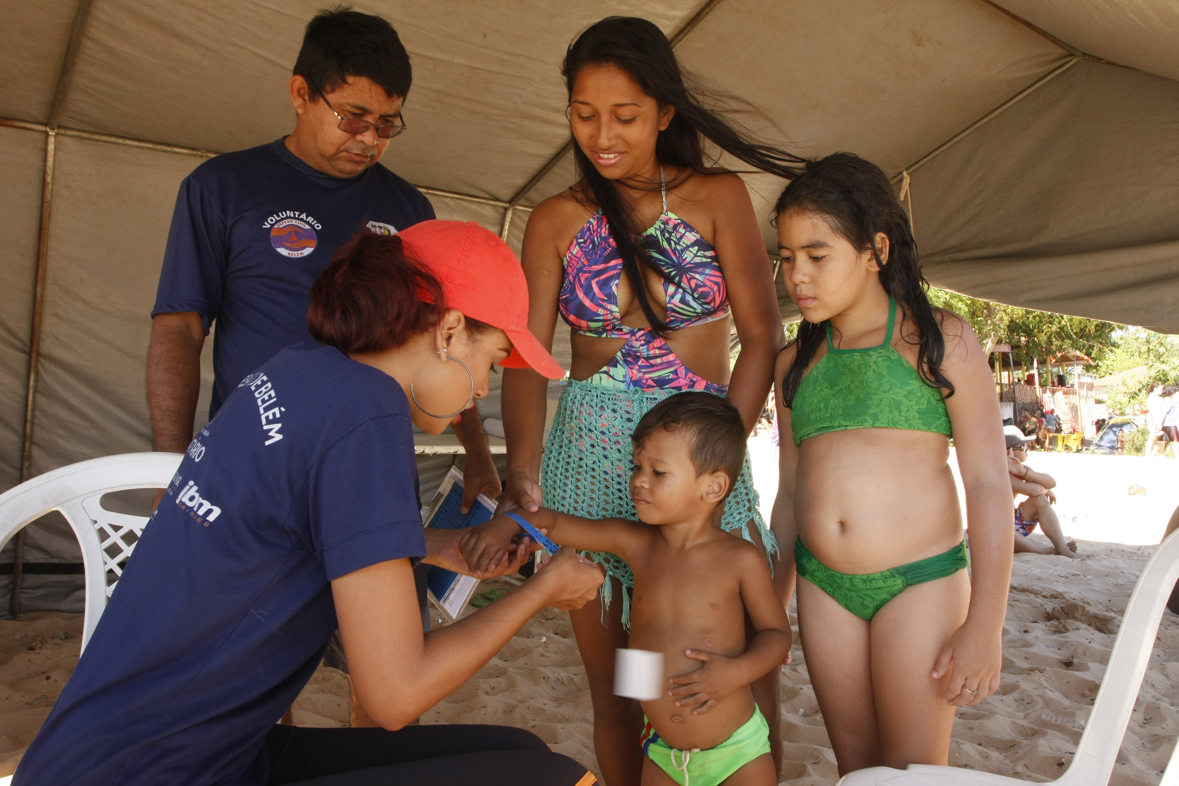 Programação da PMB em Mosqueiro agrada veranistas que lotam as praias da ilha