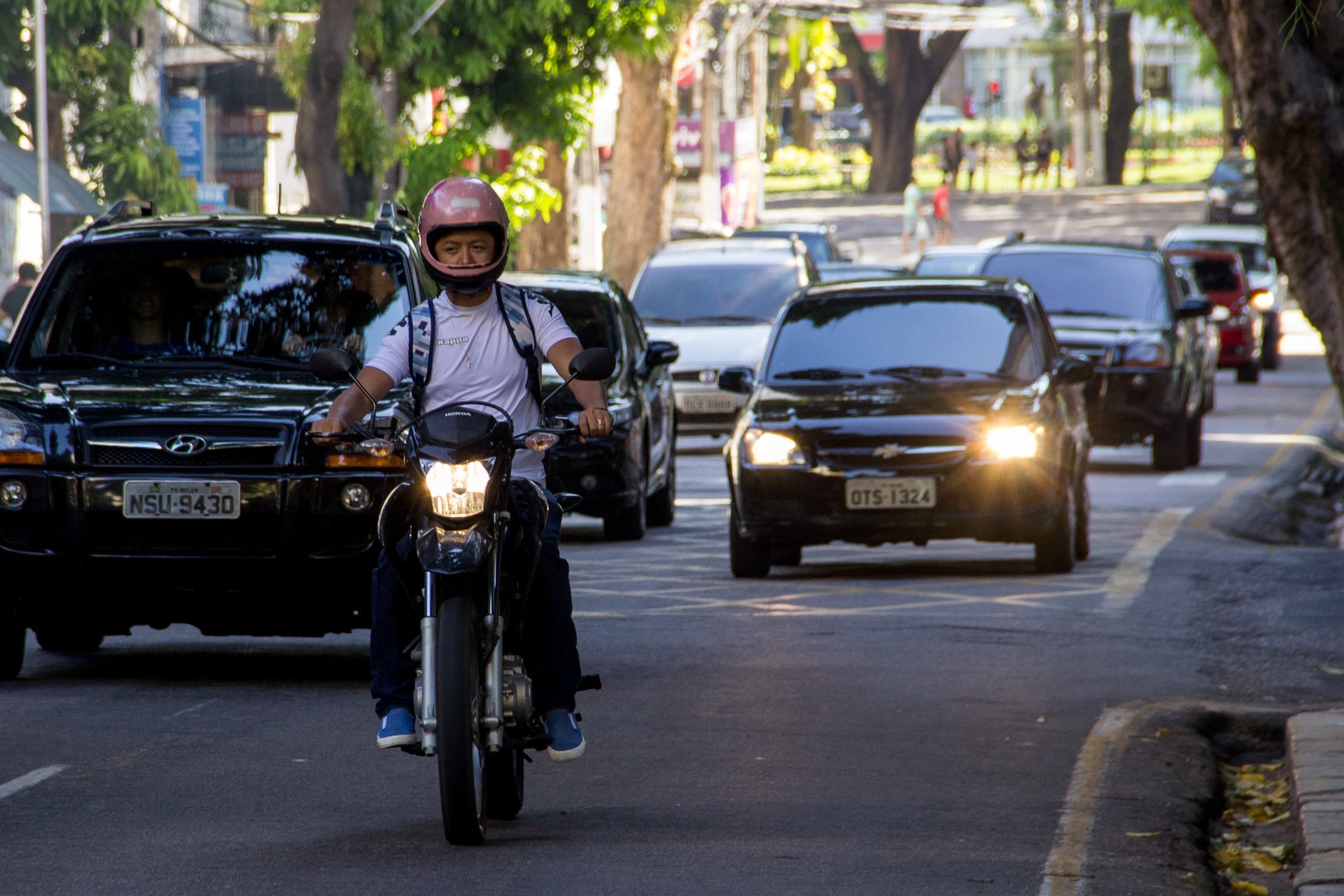 Motociclistas recebem orientações de como evitar acidentes no trânsito