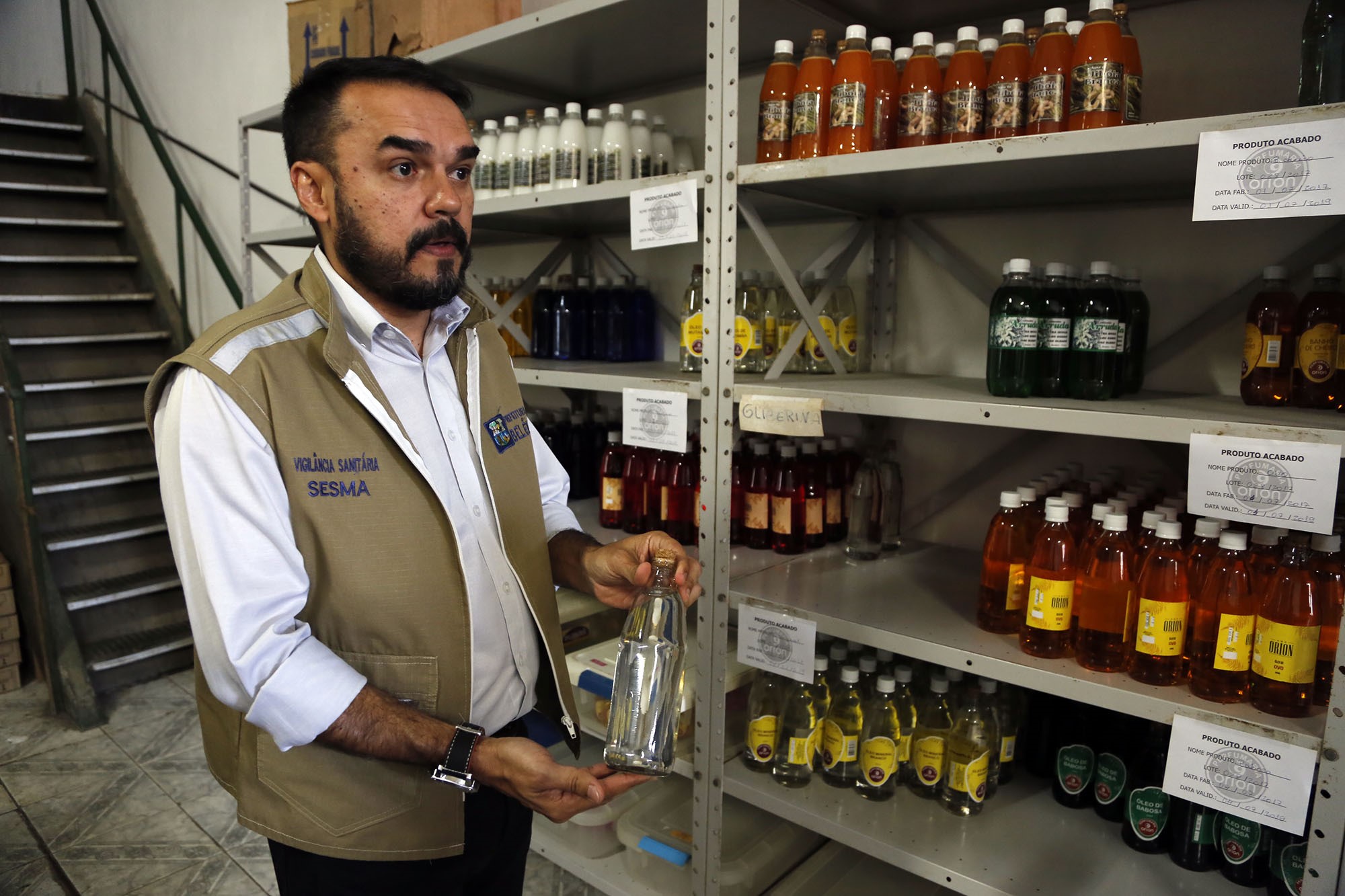 Operação apreende meia tonelada de produtos e medicamentos e interdita farmácias e perfumaria