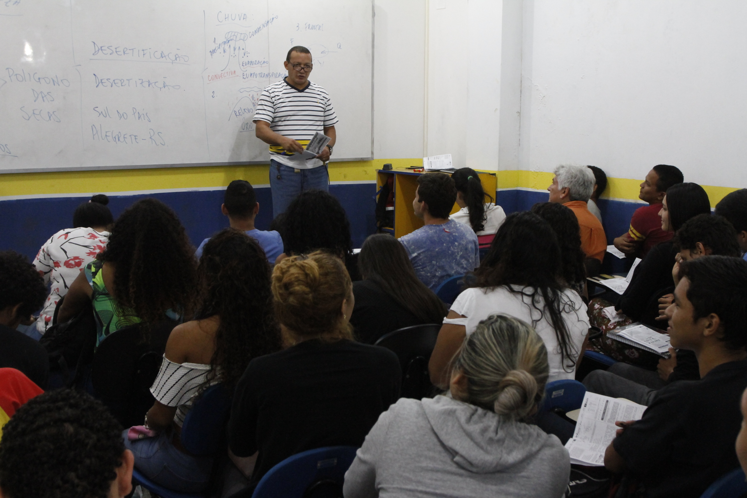 Pré-Vestibular Municipal prepara estudantes para o Enem com aulões aos sábados