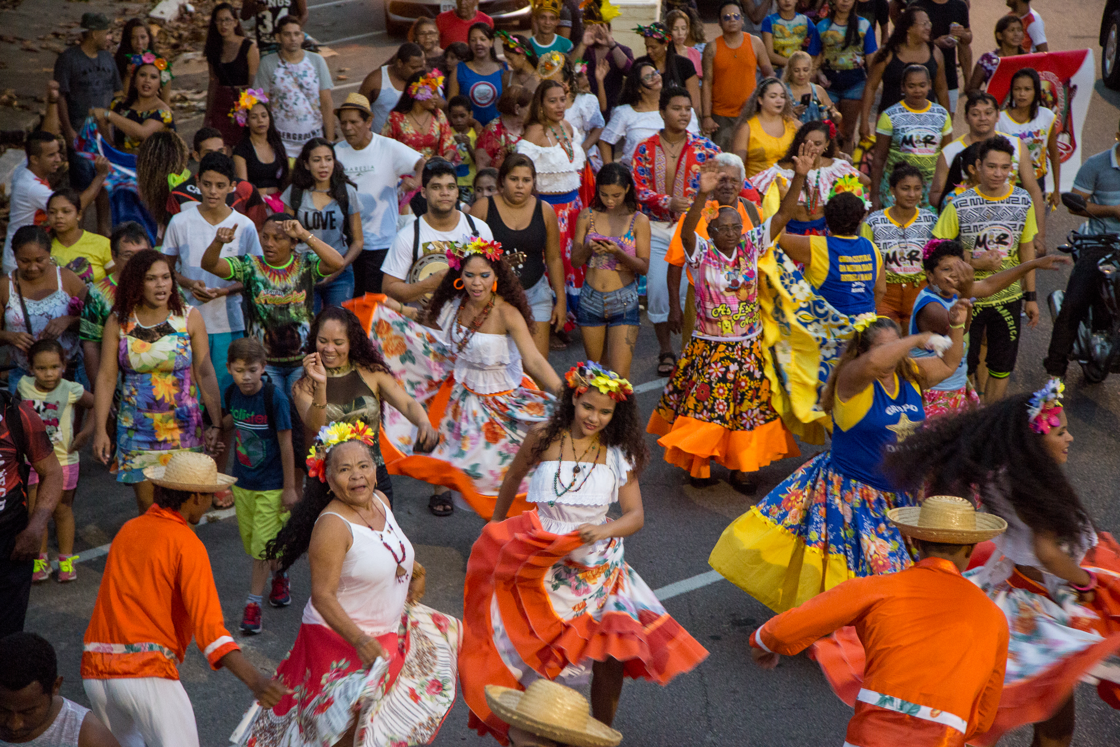 Cortejo cultural e homenagens a mestres encerram a Semana do Folclore