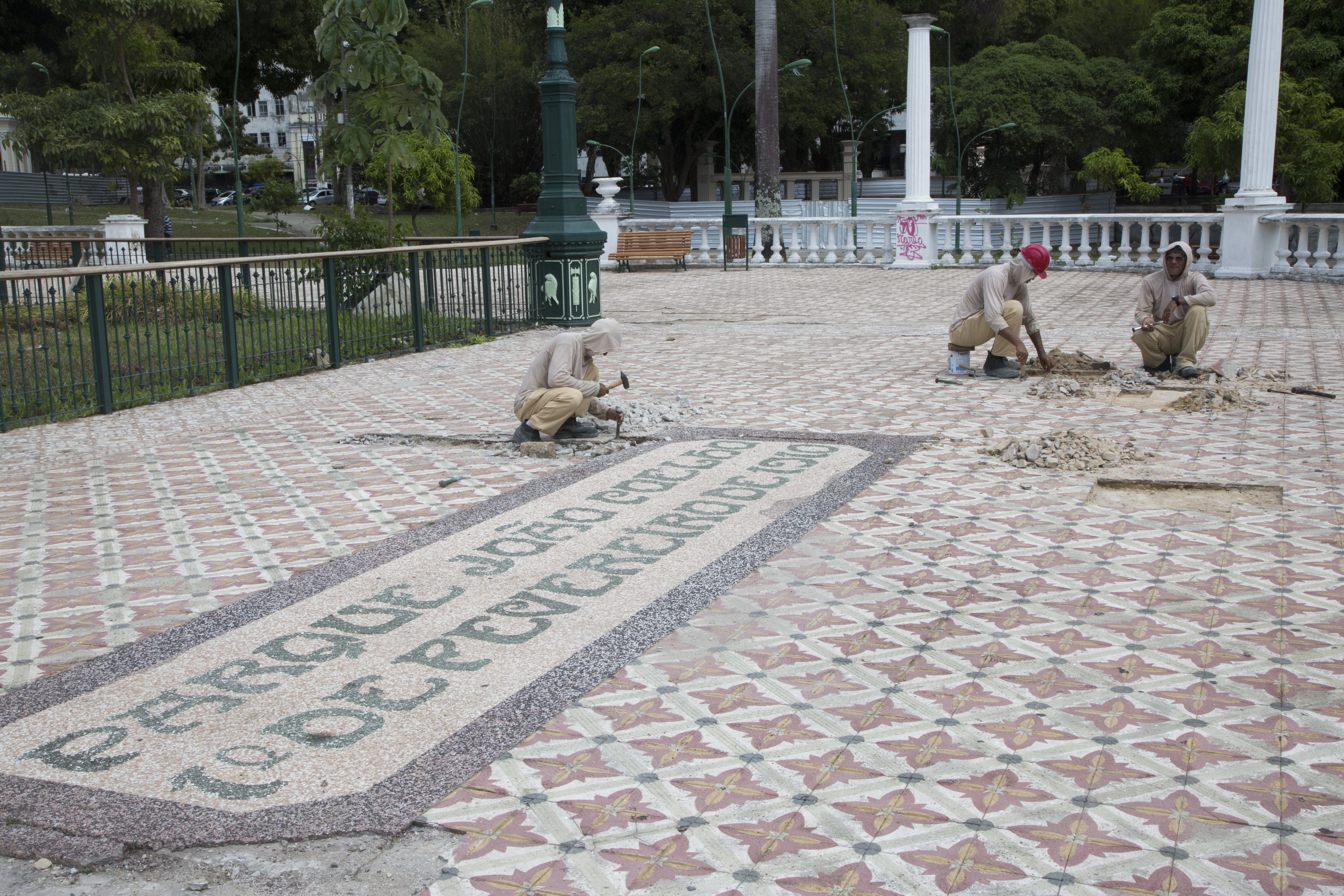 Restauração de monumentos resgata o valor histórico da Praça da República
